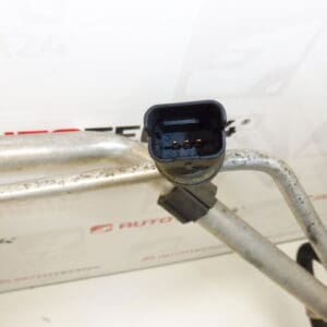 Tuyau climatique Peugeot Citroën 9684368380 6477F4 - légère déformation