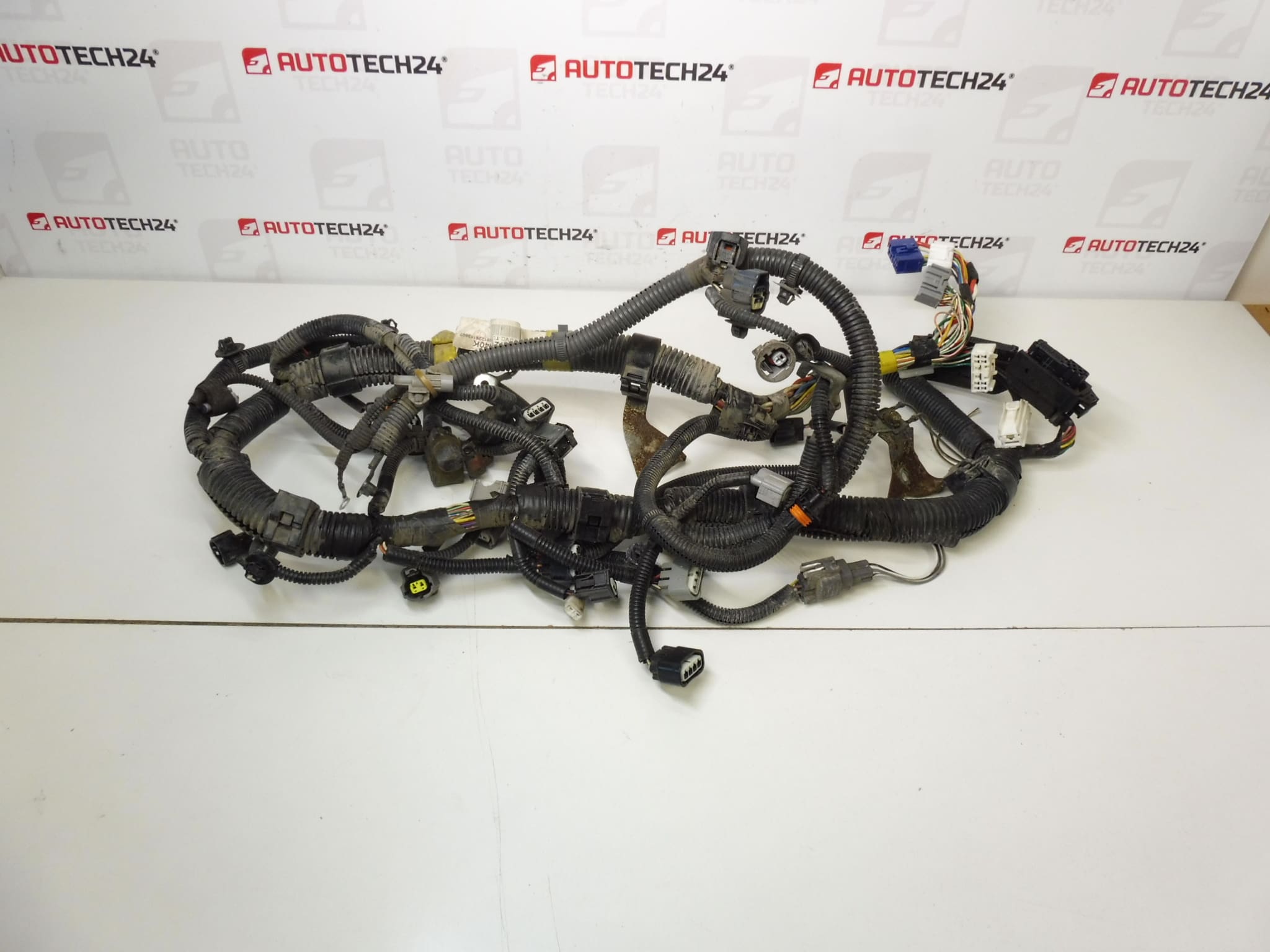 Faisceau Citroën Peugeot 1.0 KR automatique 821210H040