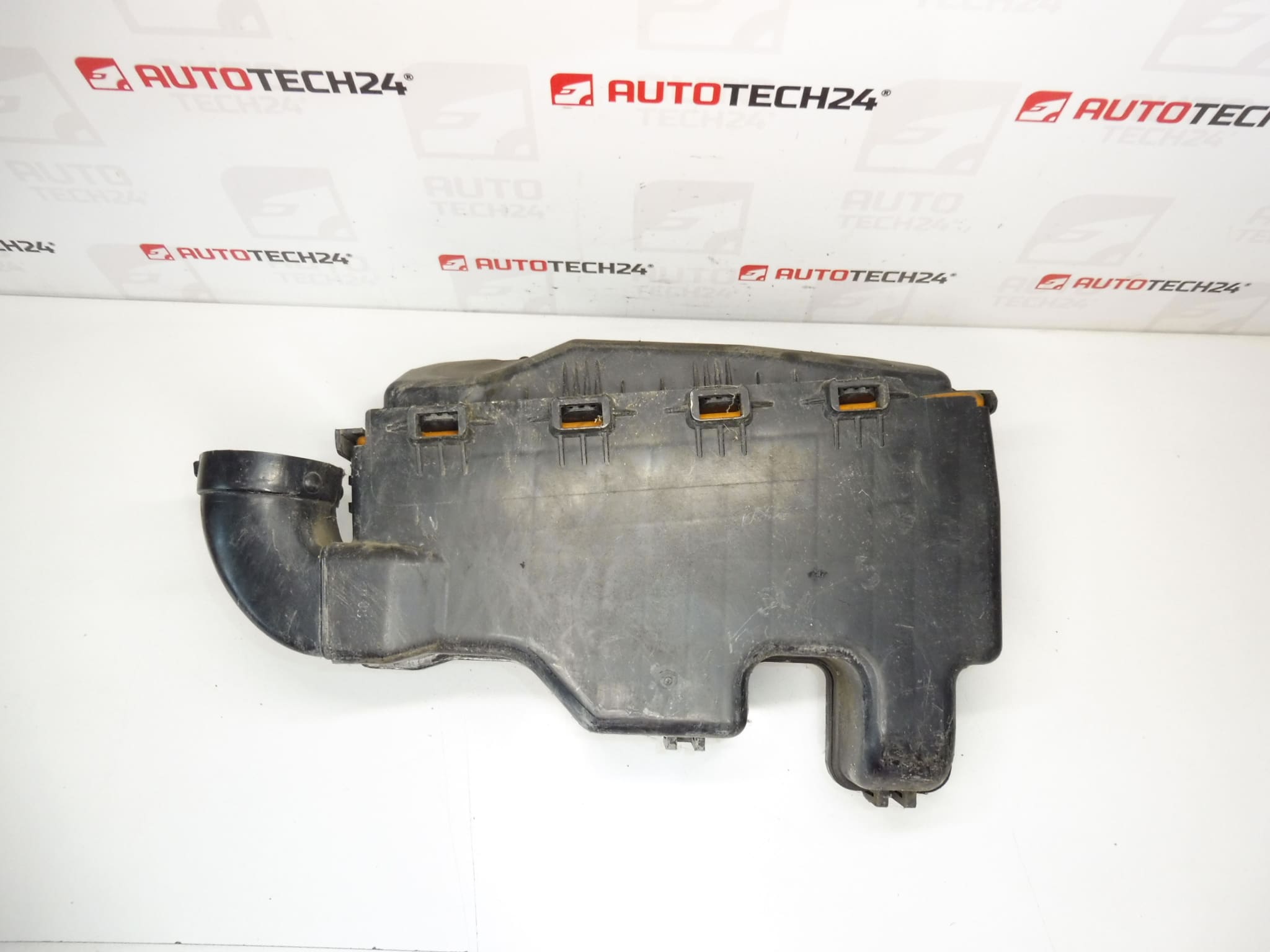Boitier filtre Citroën Peugeot 1.4 HDI 9647066980 9647066880 1420L3