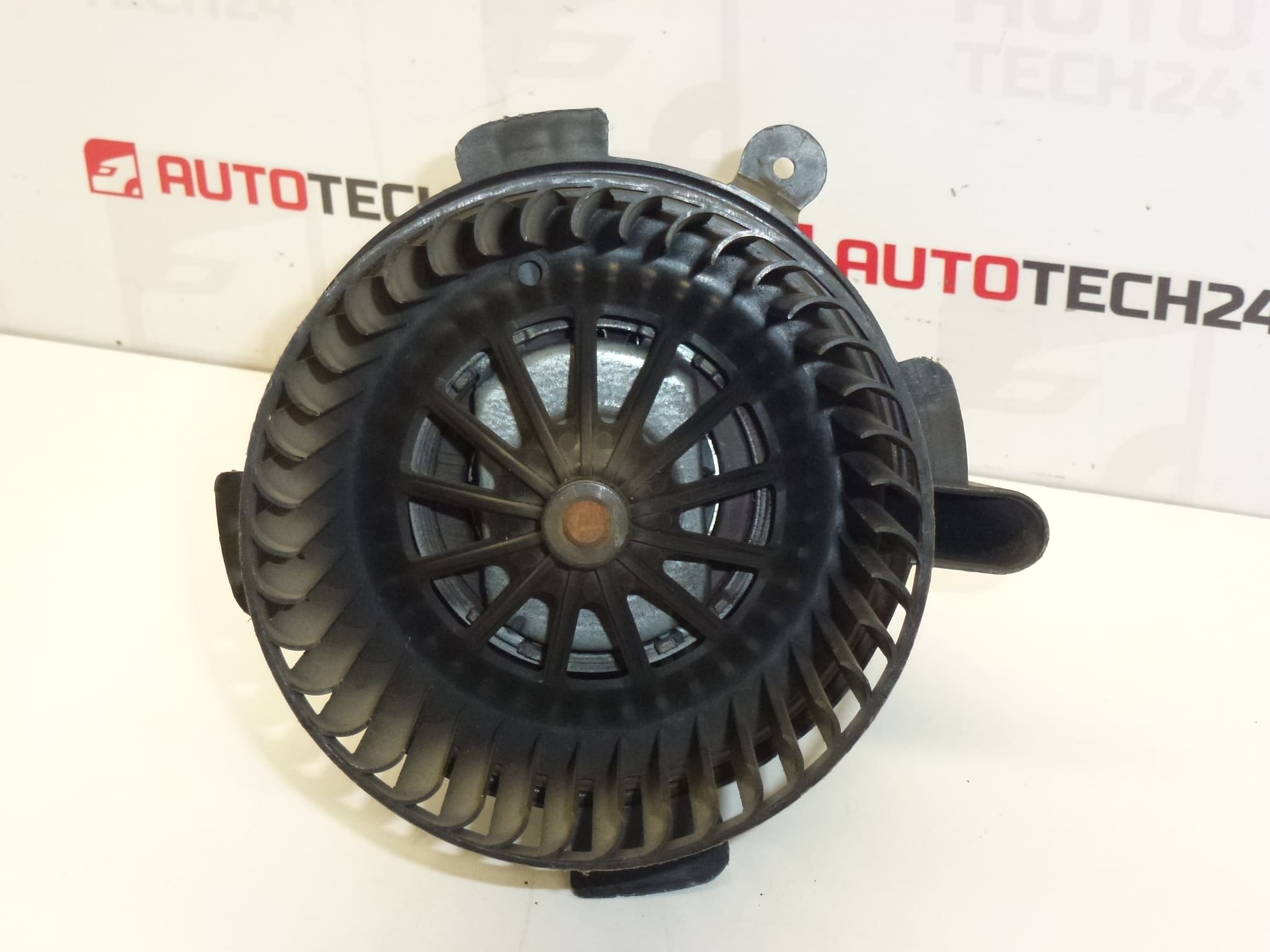 Ventilateur de chauffage BEHR Citroën C4 Peugeot 307 II B9506 6441S6