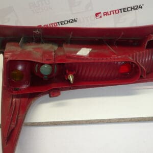 Feu arrière gauche Peugeot 206 Combi 9641540677 6350R4