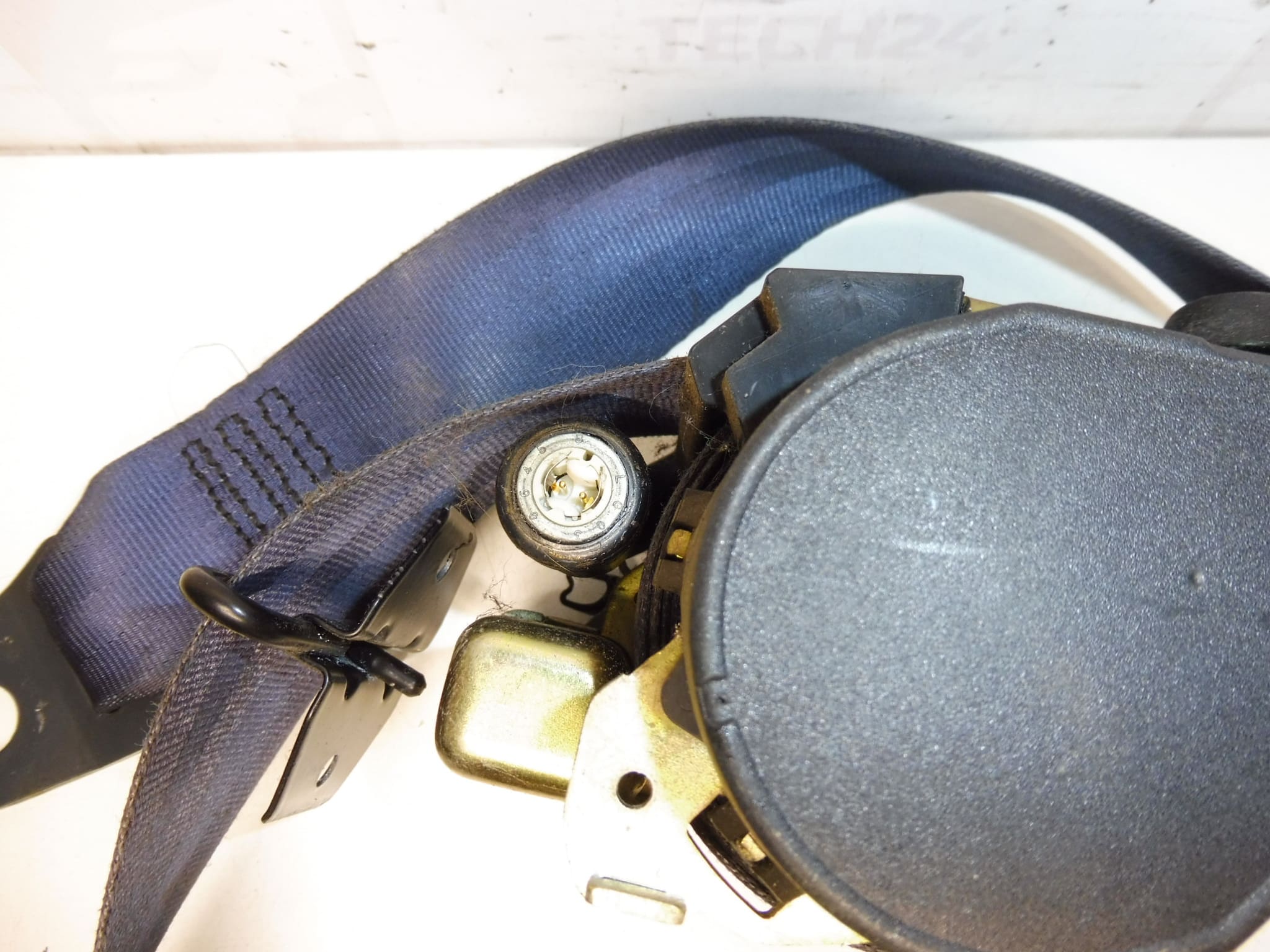 Ceinture de sécurité avant gauche Citroën C5 I 96371870PH 8974TH – Image 2