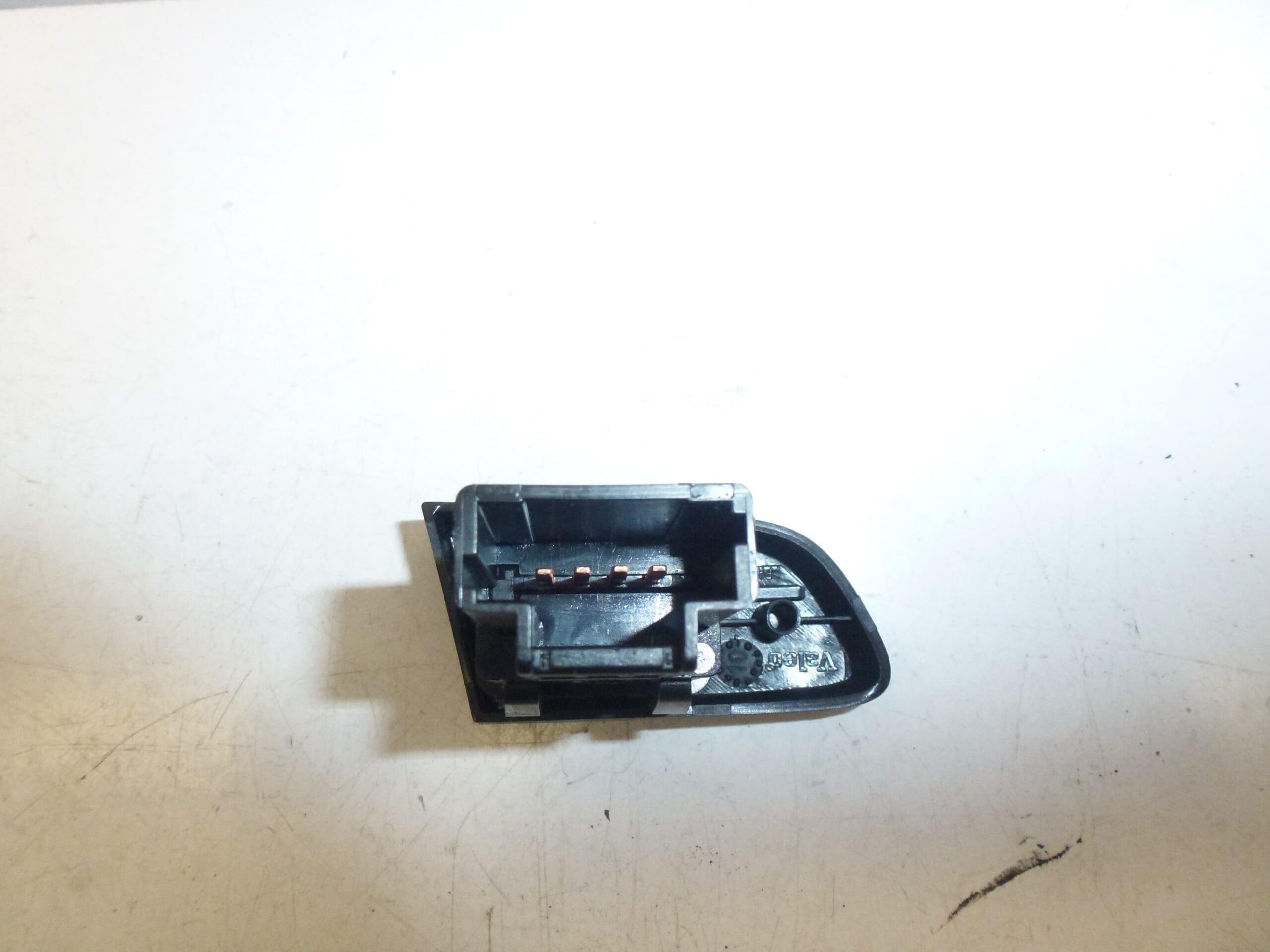 Module de commande d'occasion pour Citroën C1 / Peugeot 107 - 84660-0H010 / 6554KX – Image 2