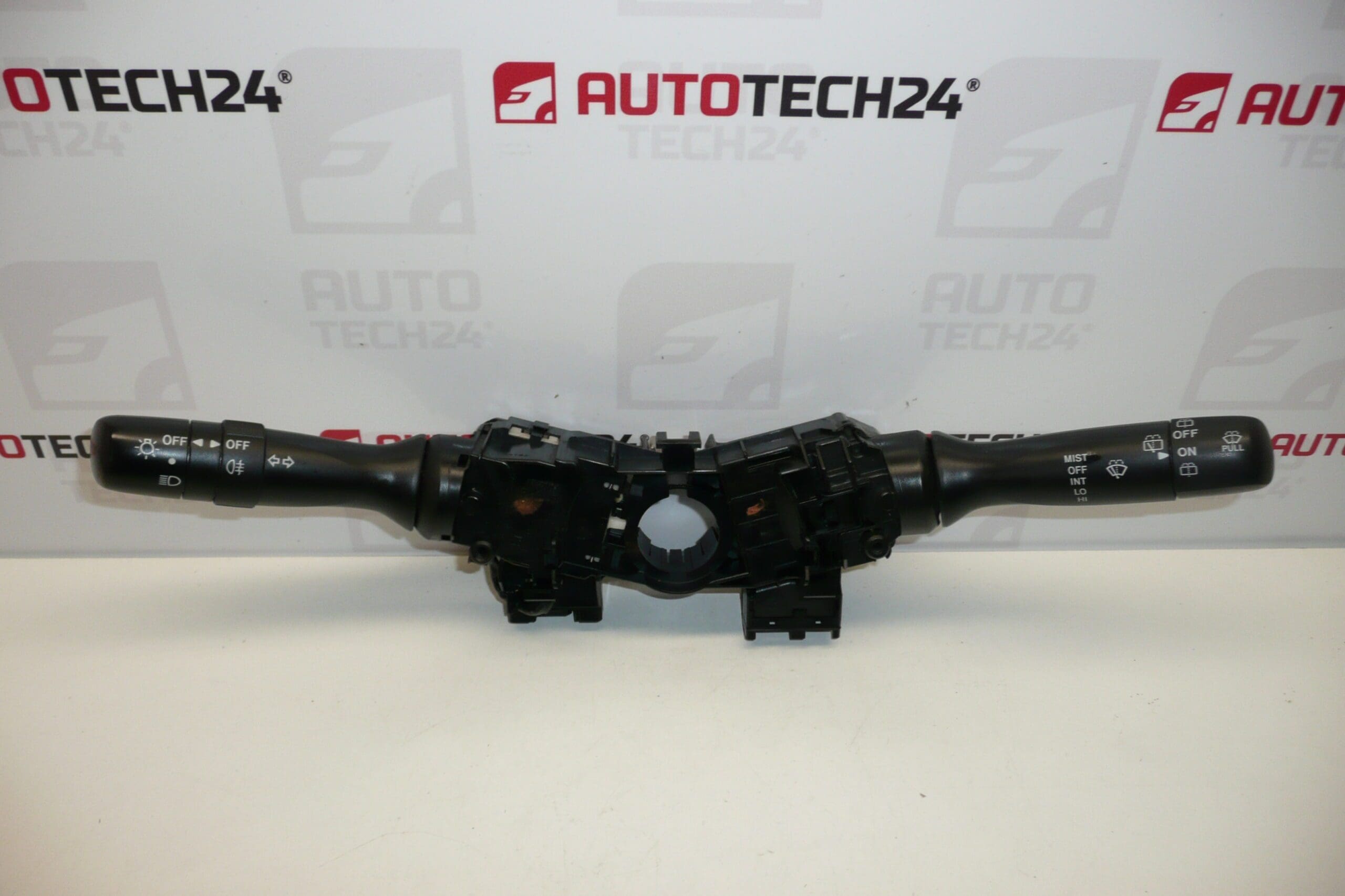 Commandes au volant Citroën C1 Peugeot 107 6239SA 6253A0