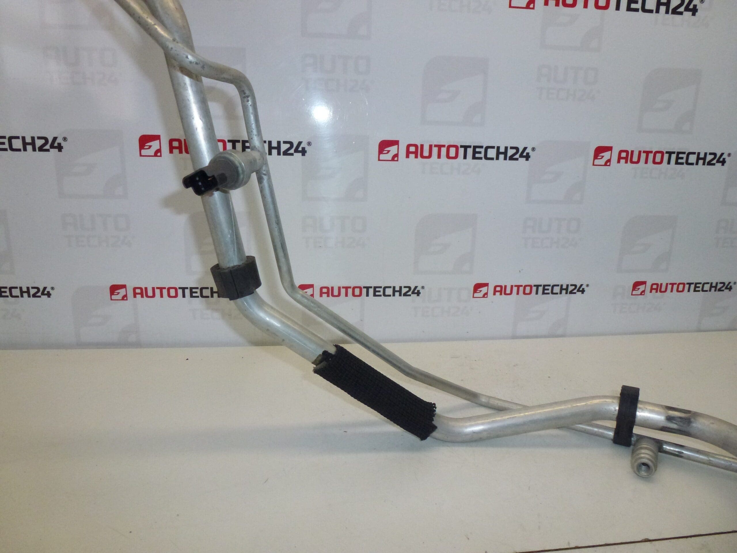 Tuyau de Climatisation Citroën Peugeot 9658201280 647741 – Image 2