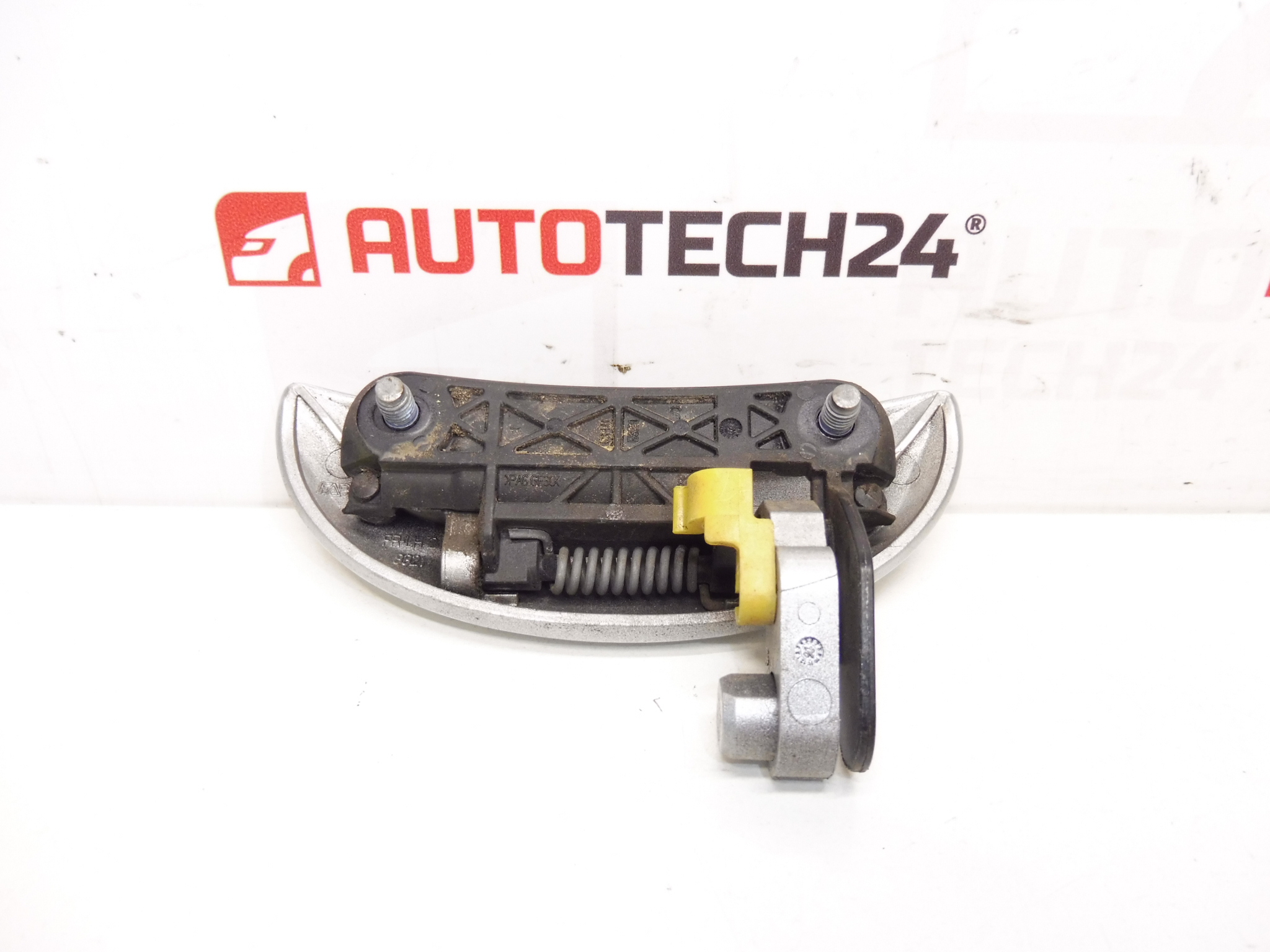 Poignée de porte avant gauche KTB Citroën C1 Peugeot 107 9101AK