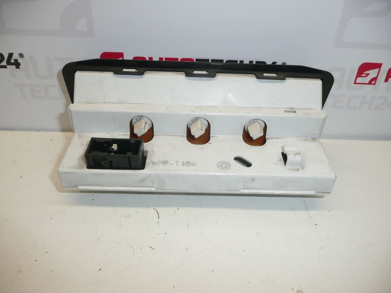 Afficheur pour Peugeot 206 96613334XT F00 – Image 2