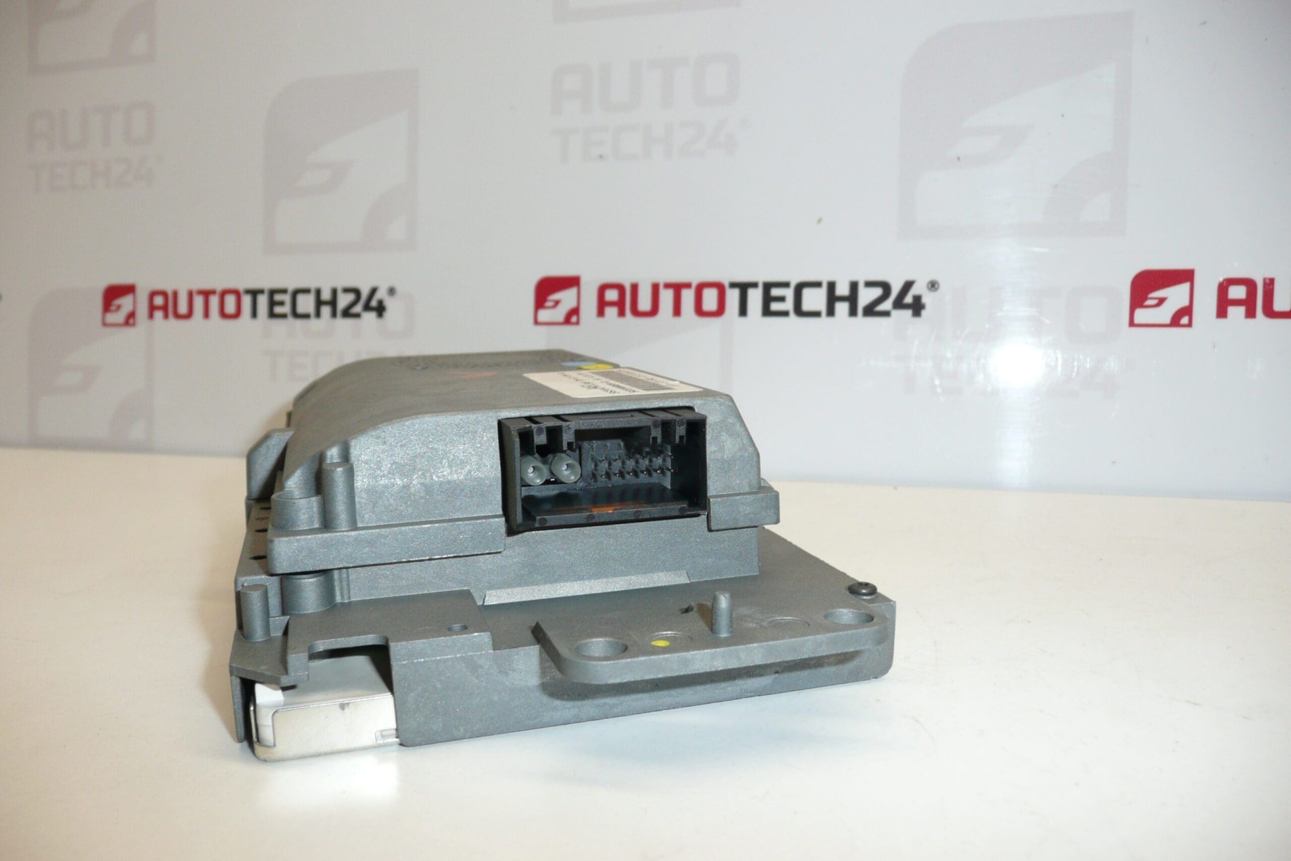 Écran de navigation pour Peugeot 607 - 9659048180 - 6563YTW - 6365YX – Image 2