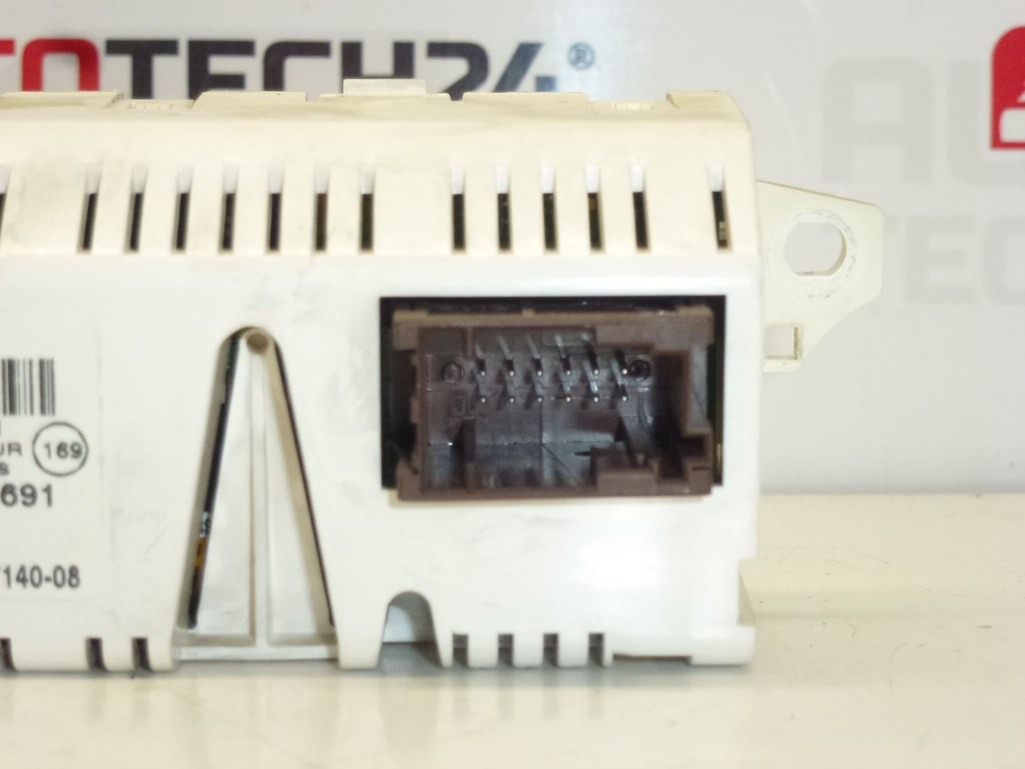 Afficheur radio et ordinateur de bord Peugeot 307 9657882980 – Image 2