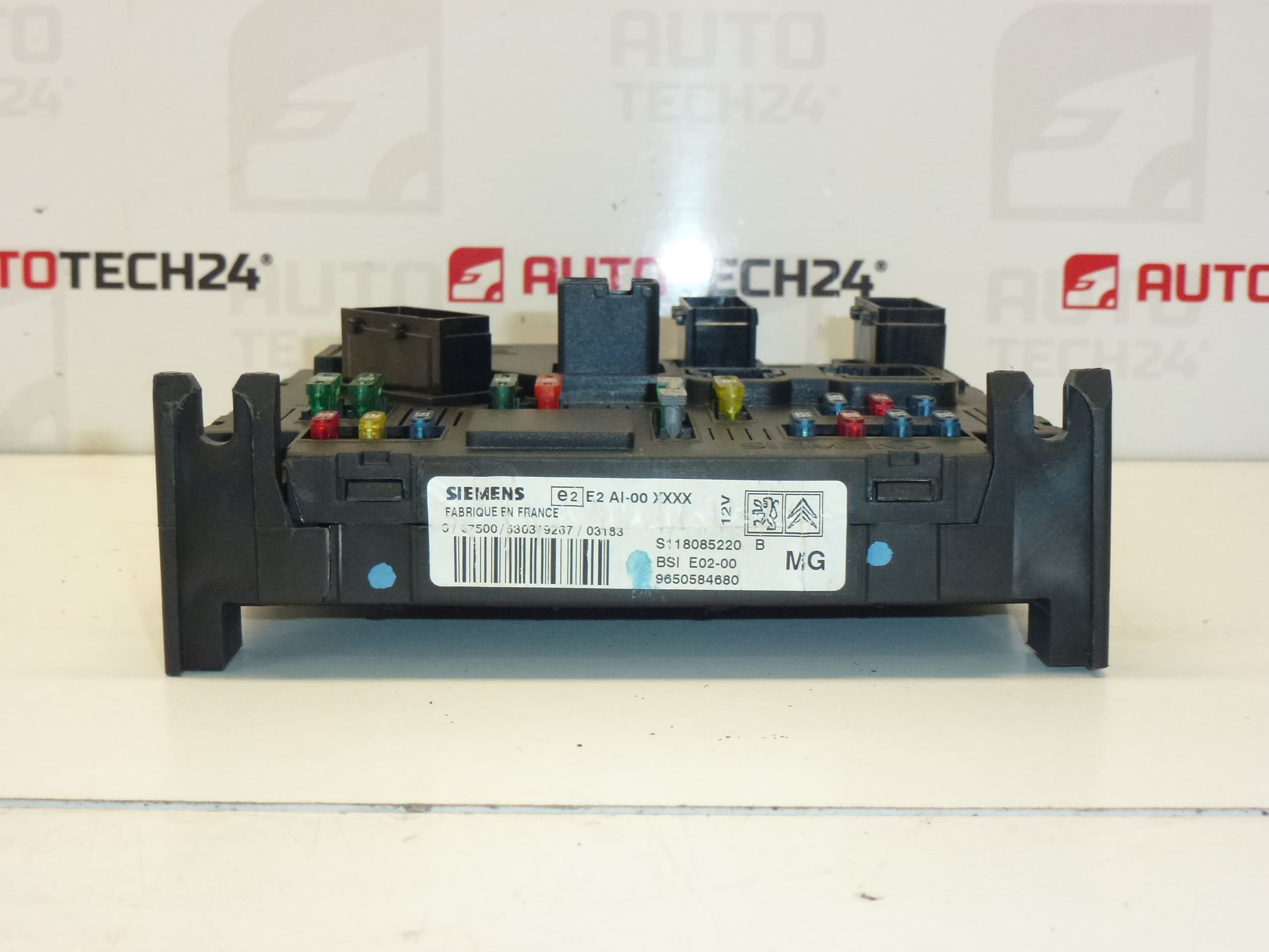 Boîtier de servitude intelligent (BSI) E02-00 Siemens pour Peugeot 206 - 9650584680 – Image 2