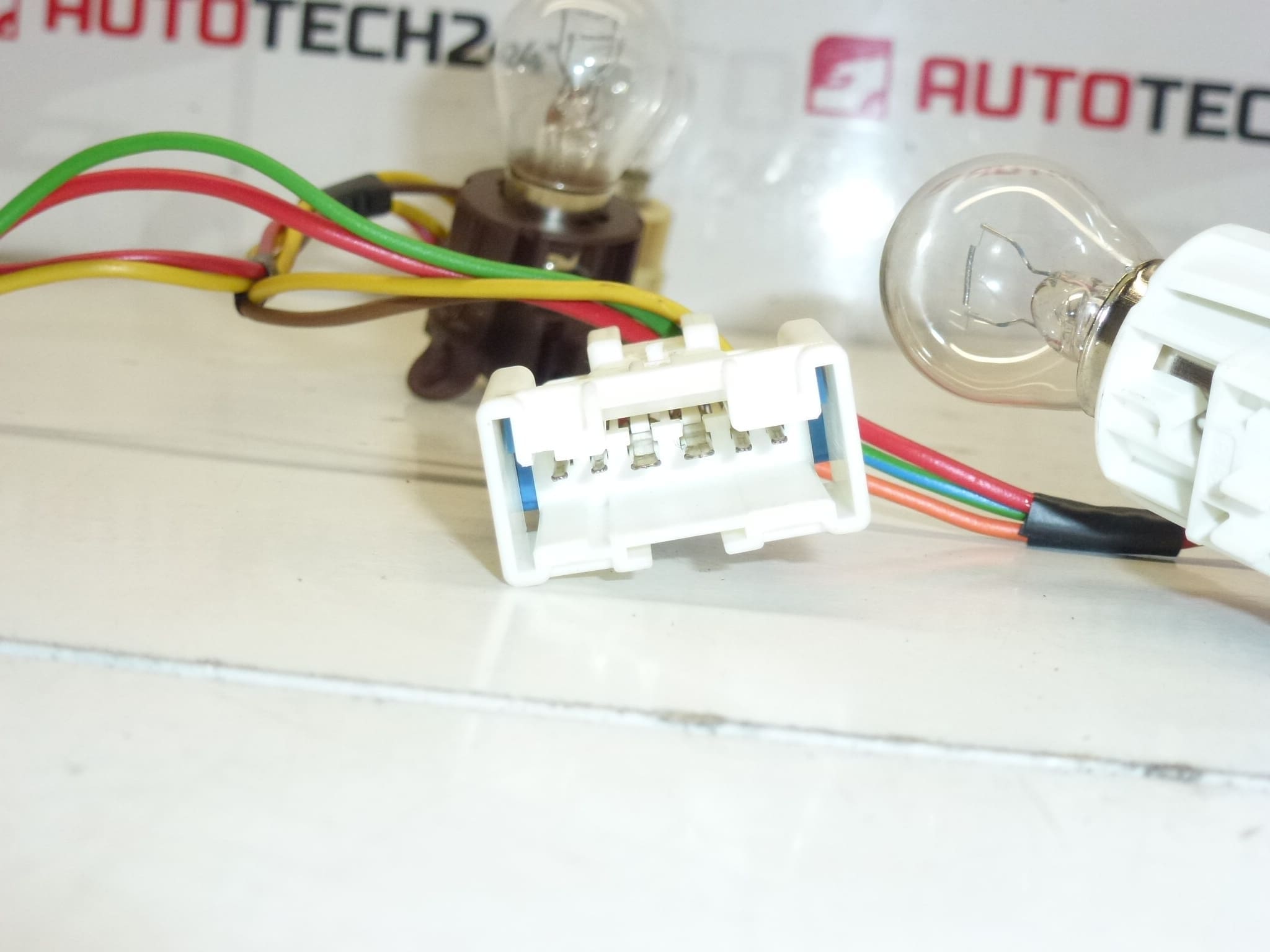 Faisceau de câbles pour feu arrière droit Peugeot 407 berline 6351HP – Image 2