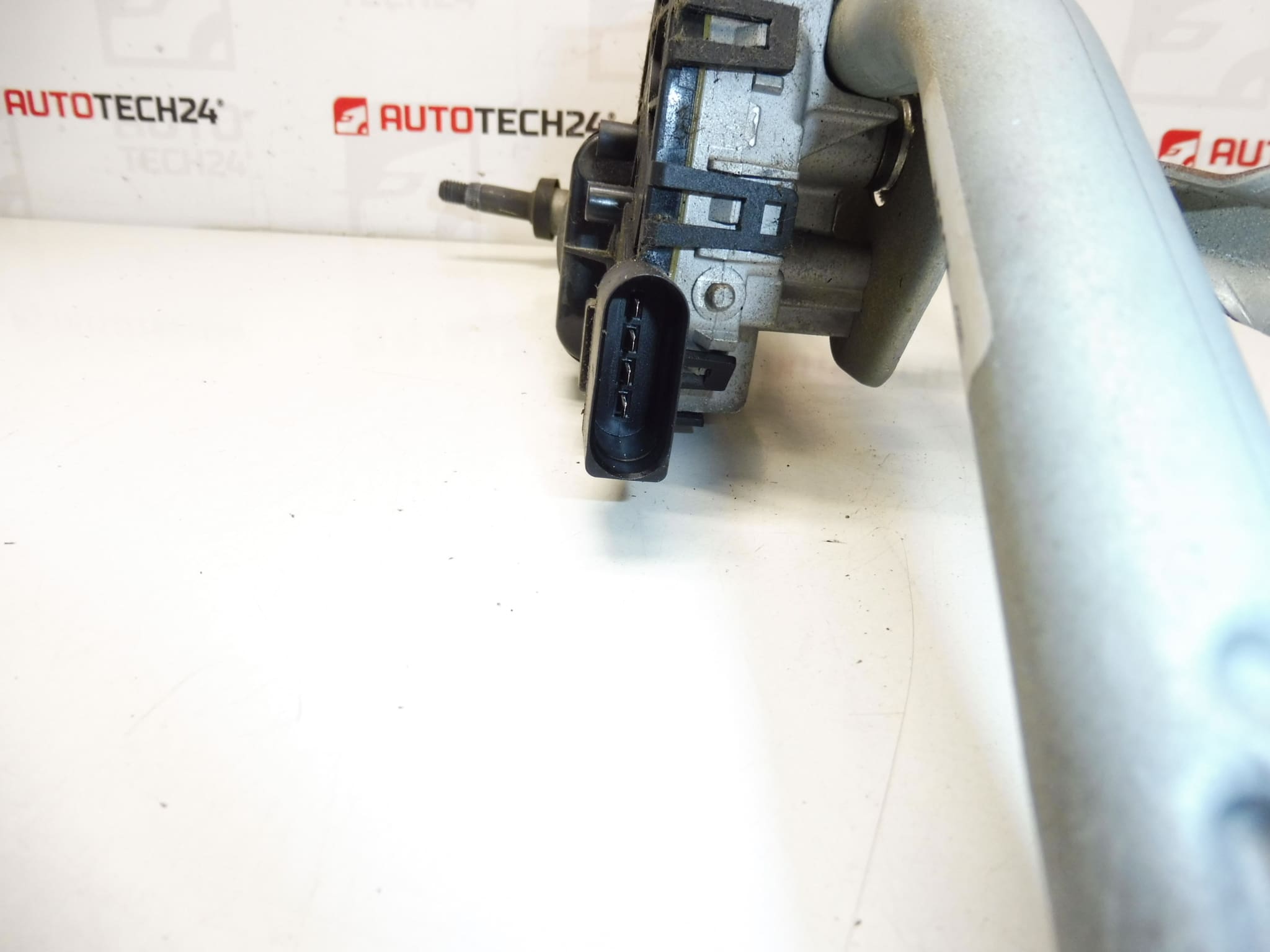Mécanisme d'essuie-glace pour Citroën C3 III, Peugeot 208 et Peugeot 2008 - 9815497780 – Image 2
