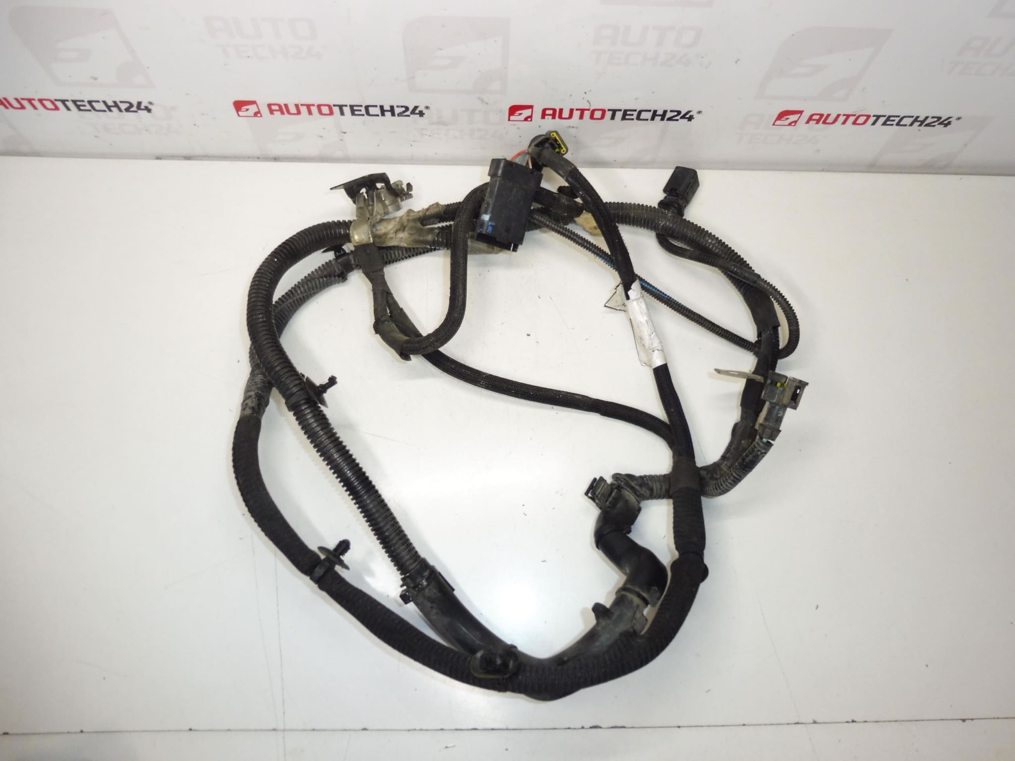 Citroën Peugeot 1.2 HN01 9810602680 Battre