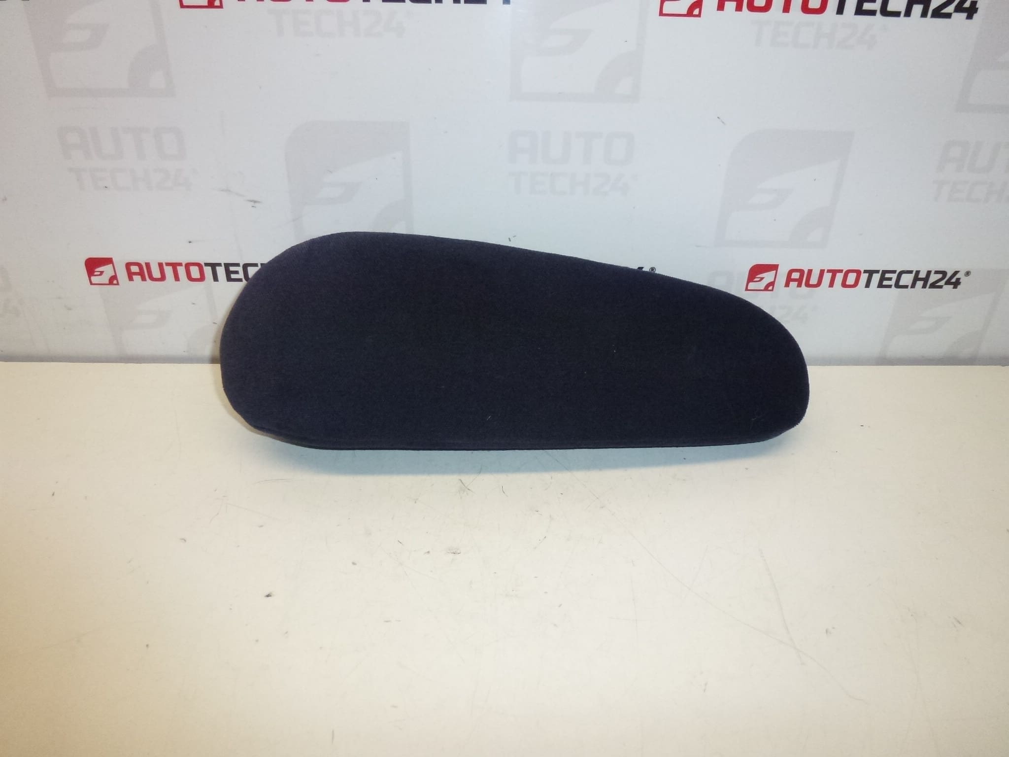 Citroën Peugeot 8830H5 accoudoir