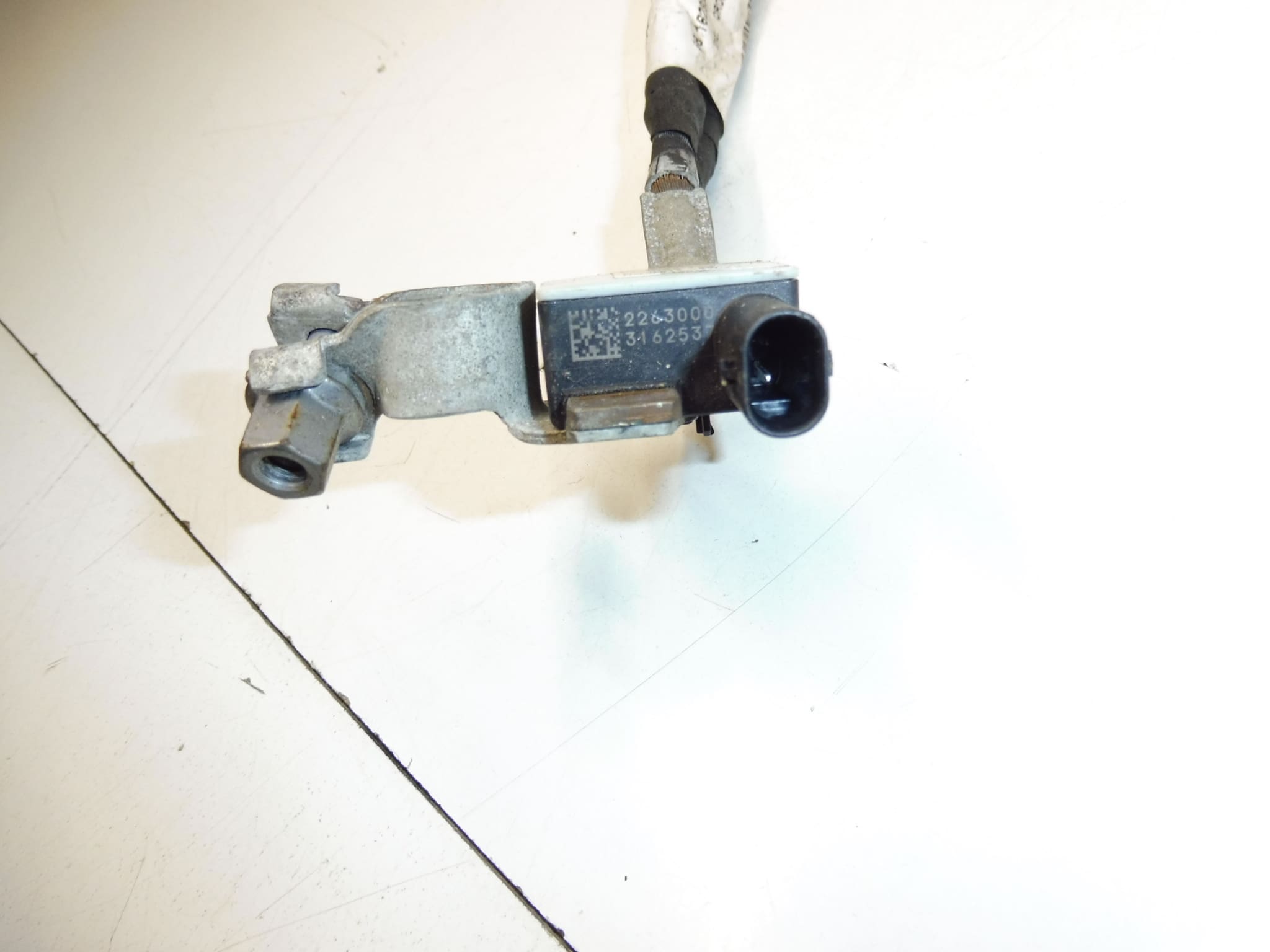 Câble de batterie négatif Citroën/Peugeot 9816283880 – Image 2