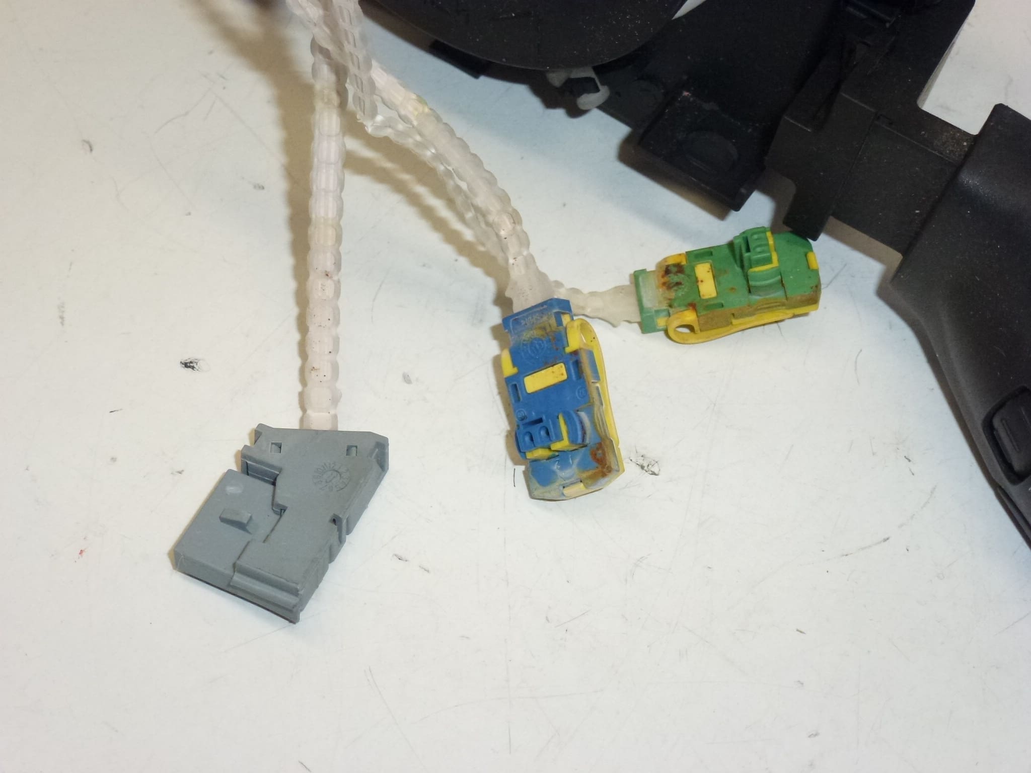 Manettes sous-volant Citroën Peugeot 96593490XT 96605589XT 624296 (pièce d'occasion) – Image 2