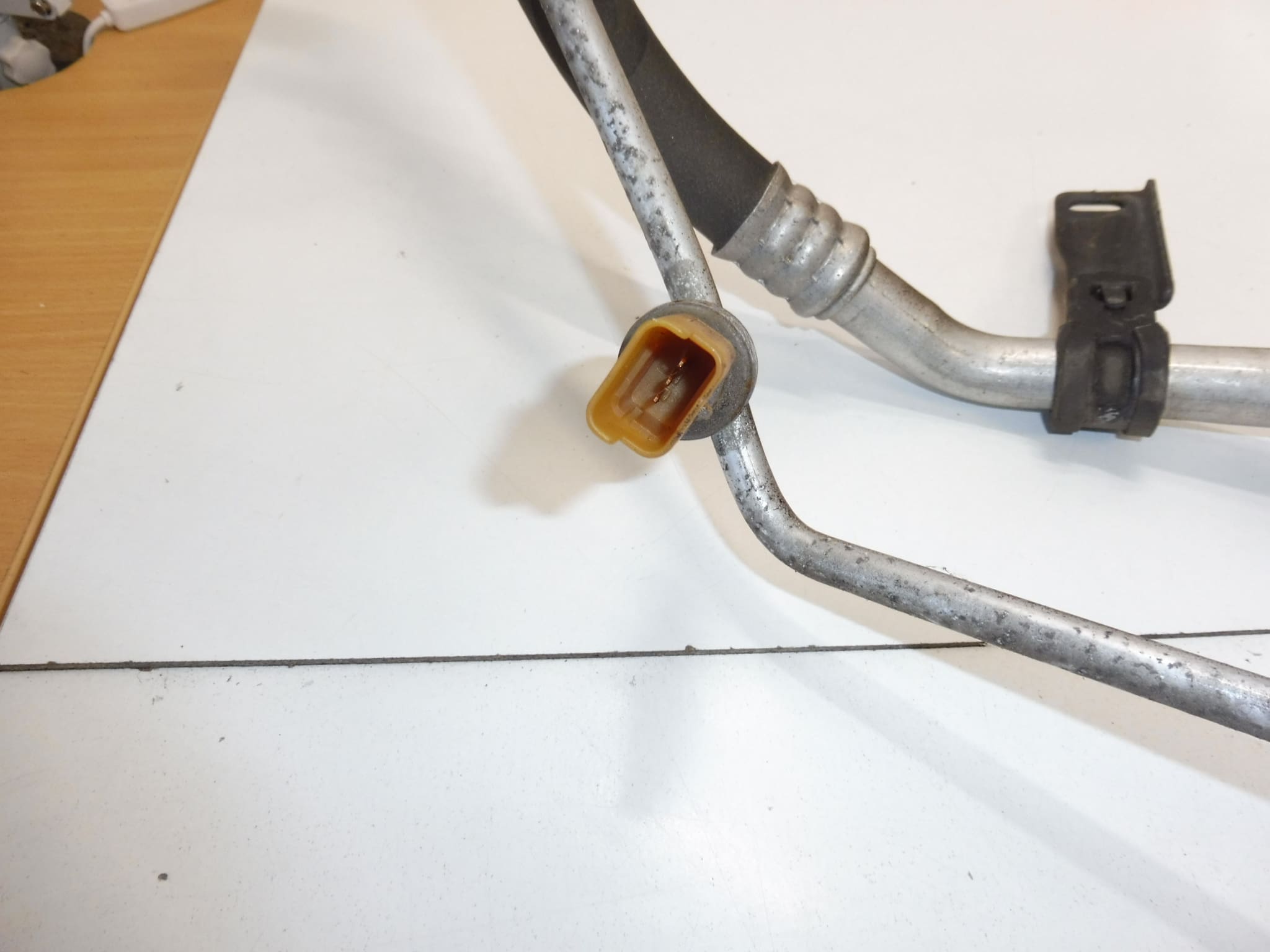 Tuyau de climatisation d'occasion pour Citroën C-Elysée / Peugeot 301 - 9674395180 – Image 2