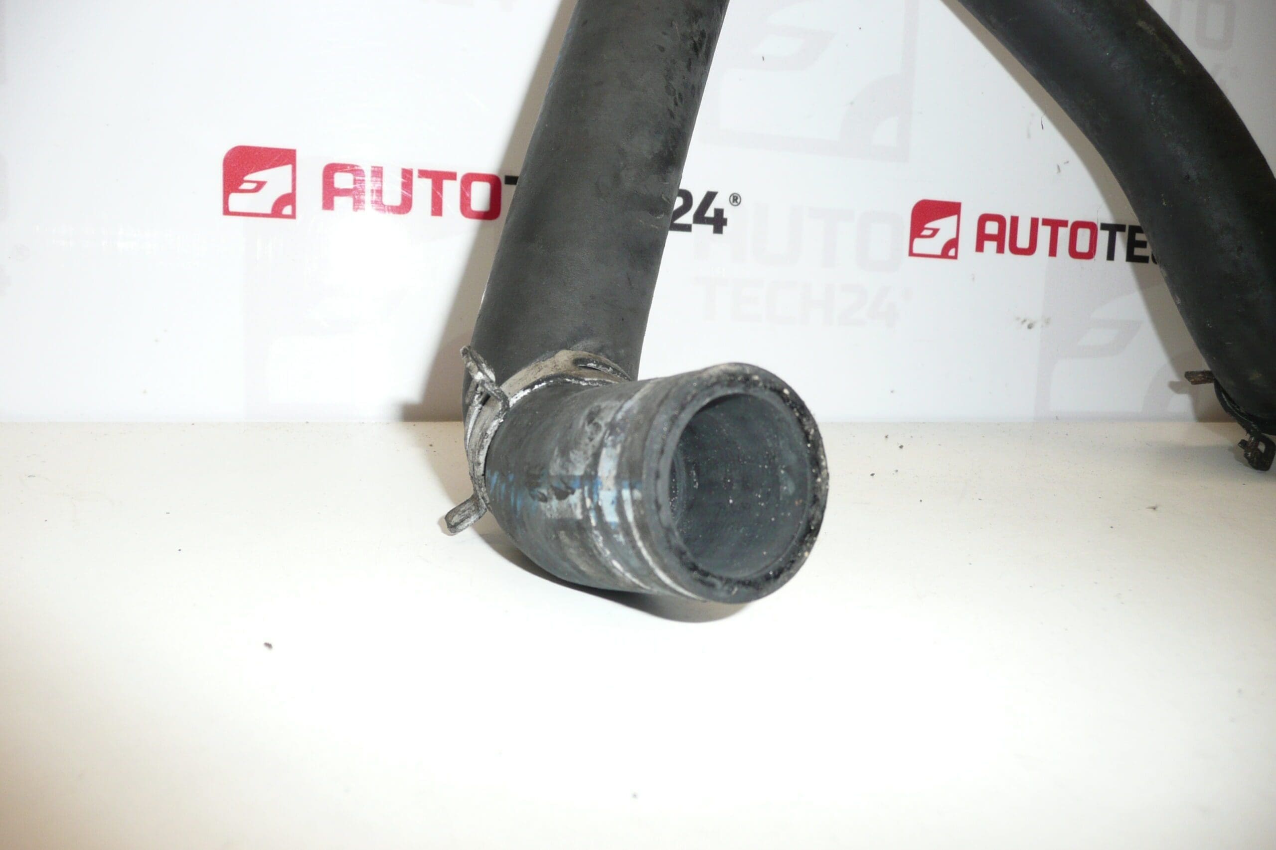 Durite d'eau pour Citroën/Peugeot 1.6 HDi 1351JG – Image 2