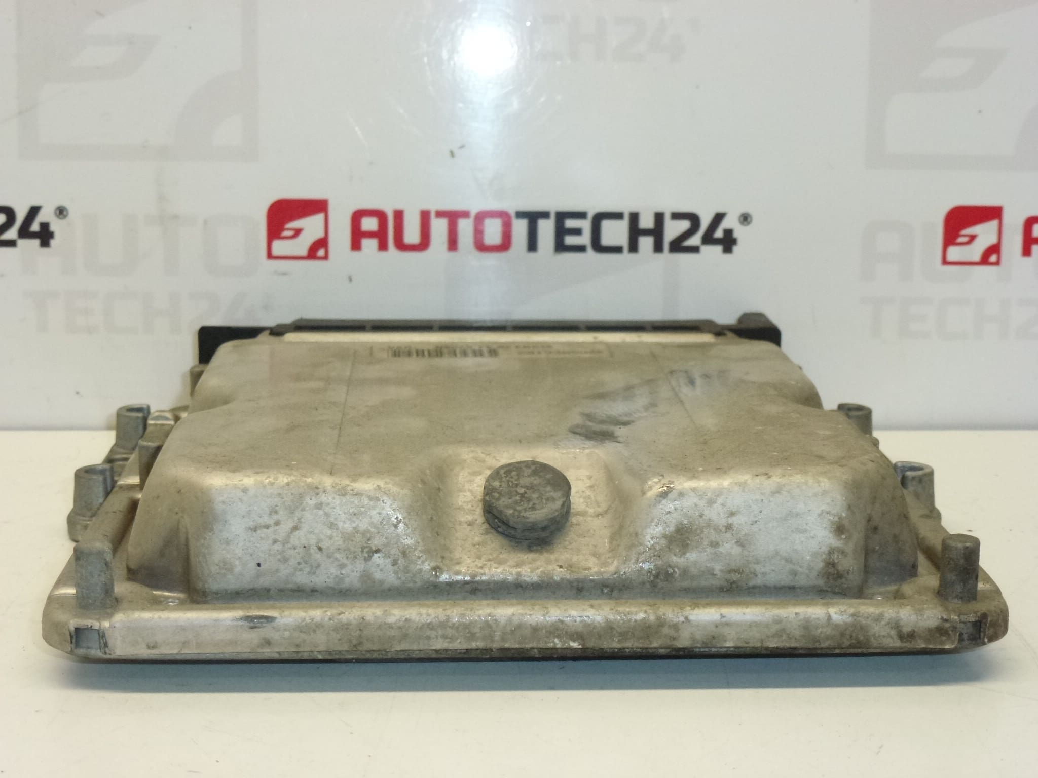 Calculateur moteur Bosch EDC15C2 0281010249 9636256980 – Image 2