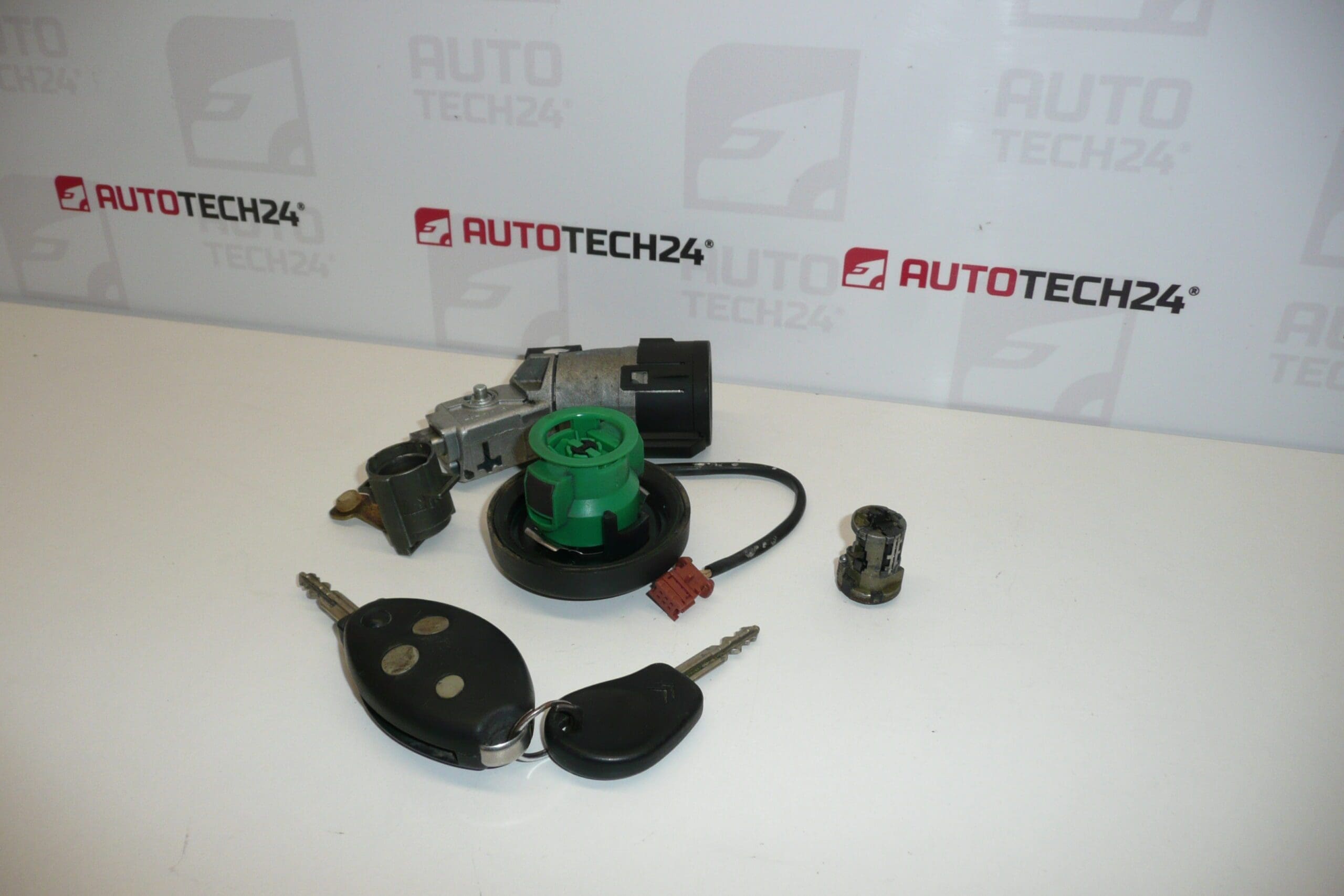 Kit de serrures + 2 clés pour Citroën C5 2005-2007 4162HE – Image 2