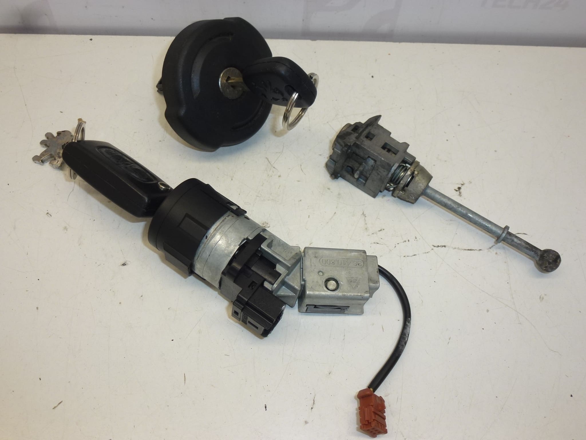 Kit de serrures avec 2 clés pour Peugeot et Citroën, références 4162SS, 4162KF, 4162XT – Image 2