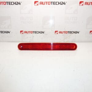 Le troisième feu stop Citroën C3 III 9812257880
