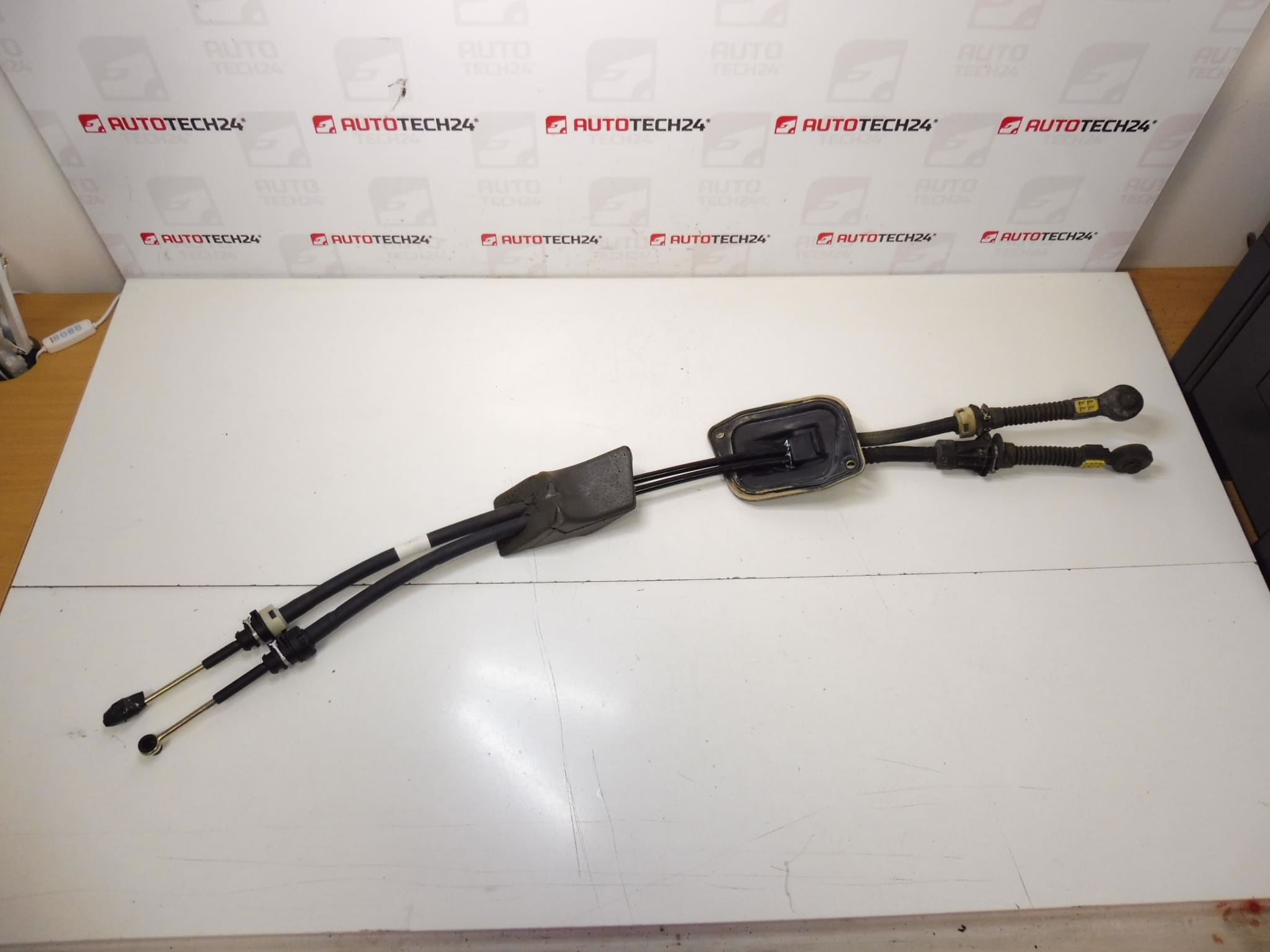 Levier de vitesses Citroën Xsara Picasso 2444P4