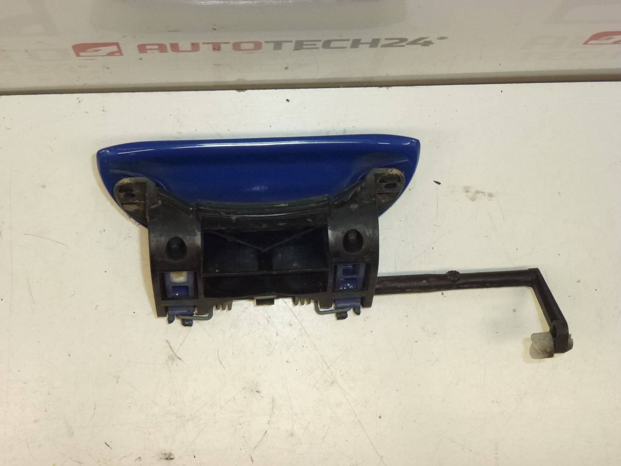 Poignée de porte avant gauche bleue EGJ Peugeot 206 9101N6 – Image 2