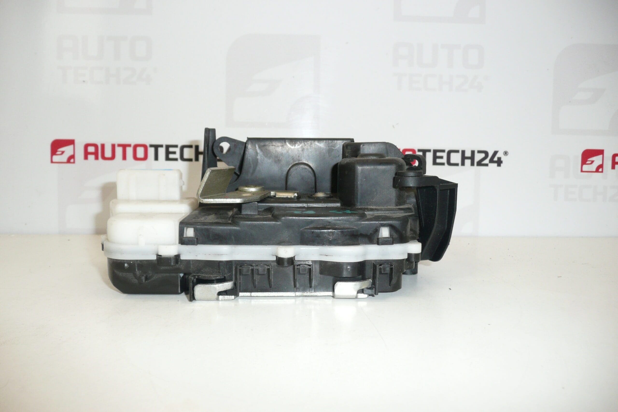 Serrure de porte électrique arrière droite Citroën Xsara réf. 913884 – Image 2