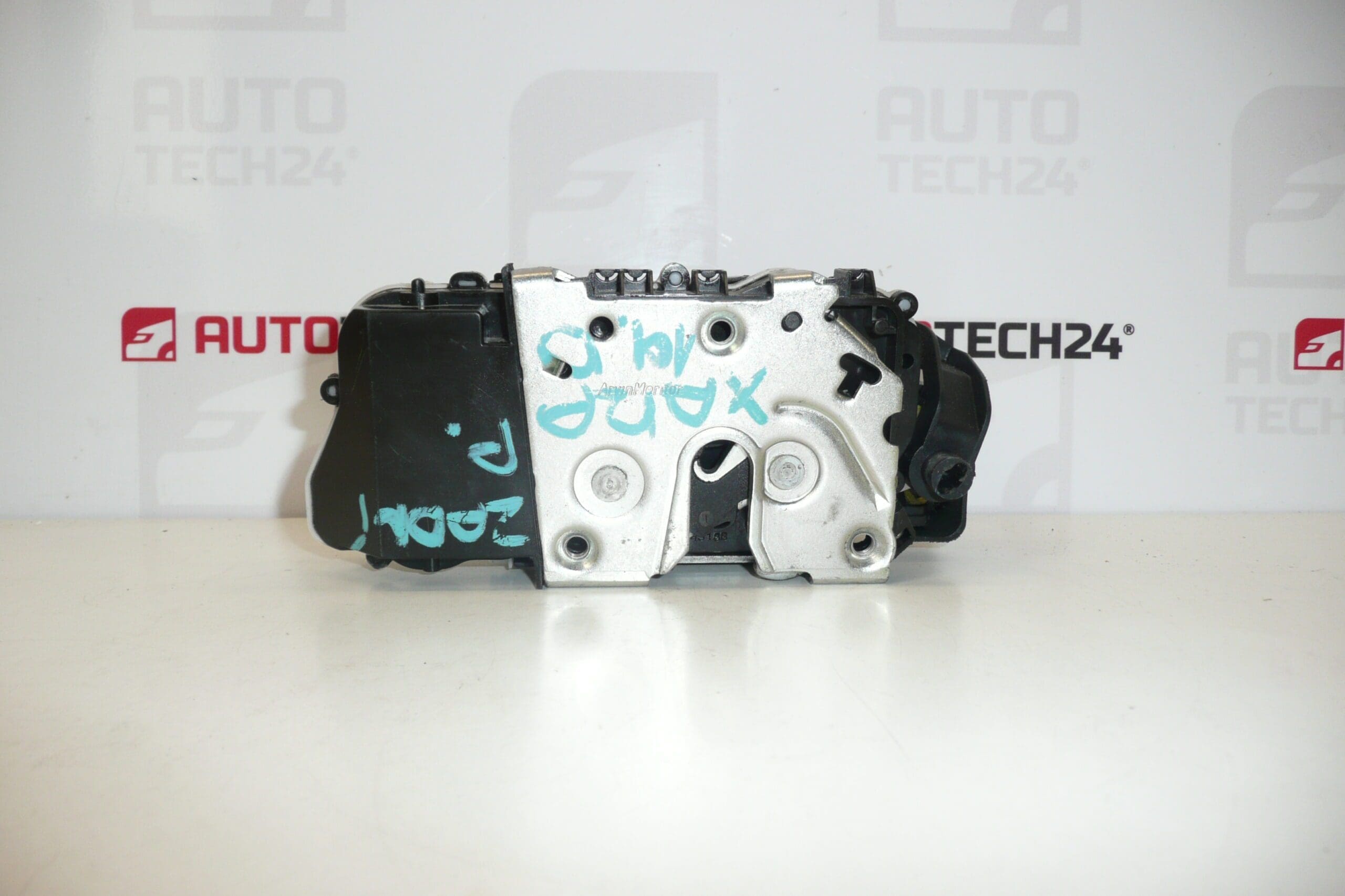 Serrure de porte arrière droite Citroën Xsara 913884