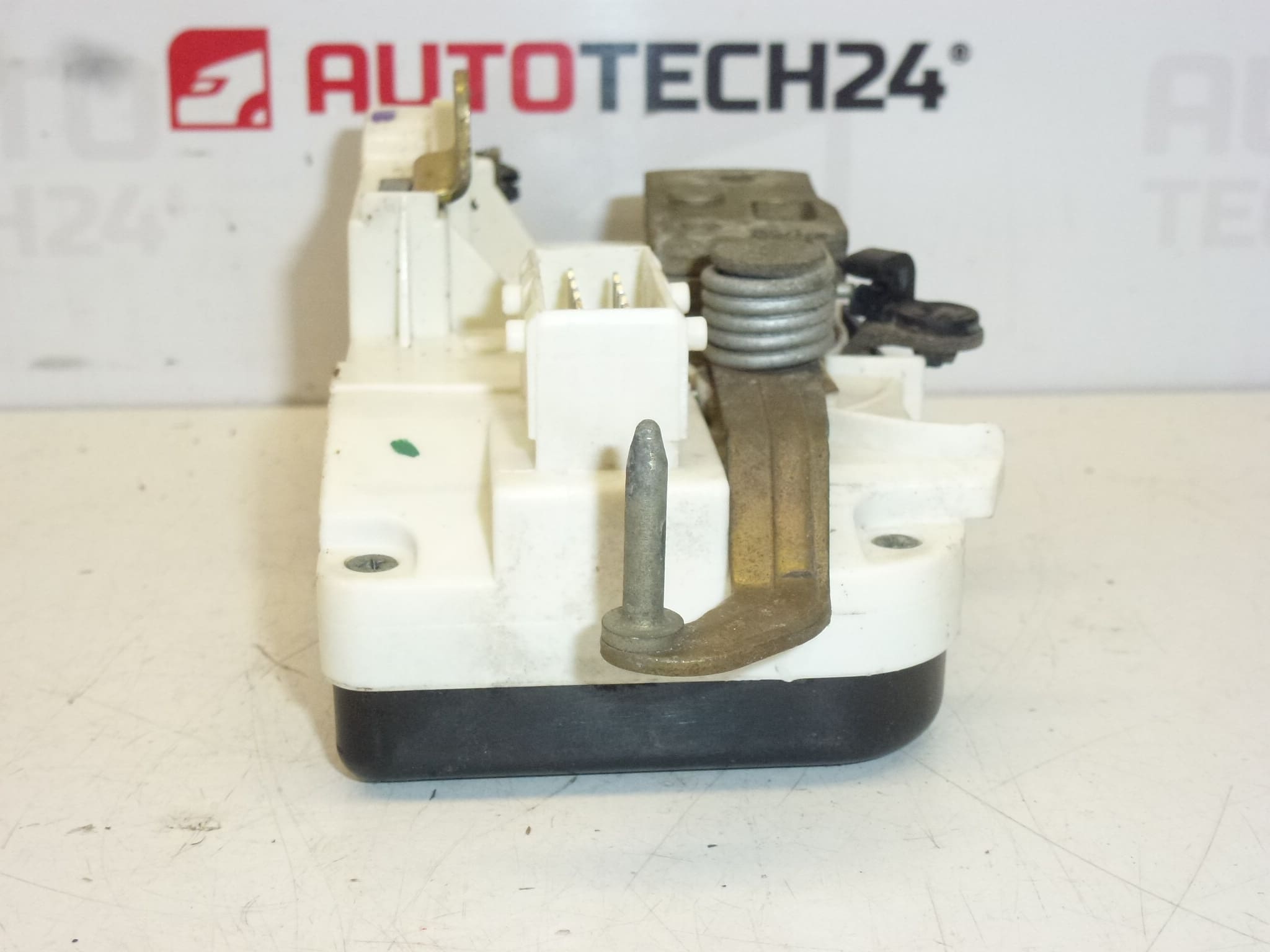 Serrure de porte avant droite électrique pour Citroën C8 / Peugeot 807 - 9136L9 – Image 2