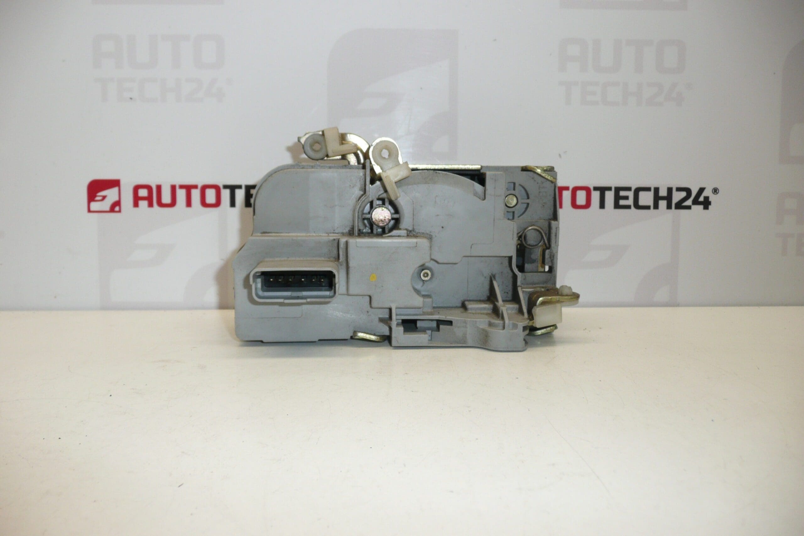 Serrure électrique de la porte avant gauche pour Citroën C5 I et II 9135J1 – Image 2