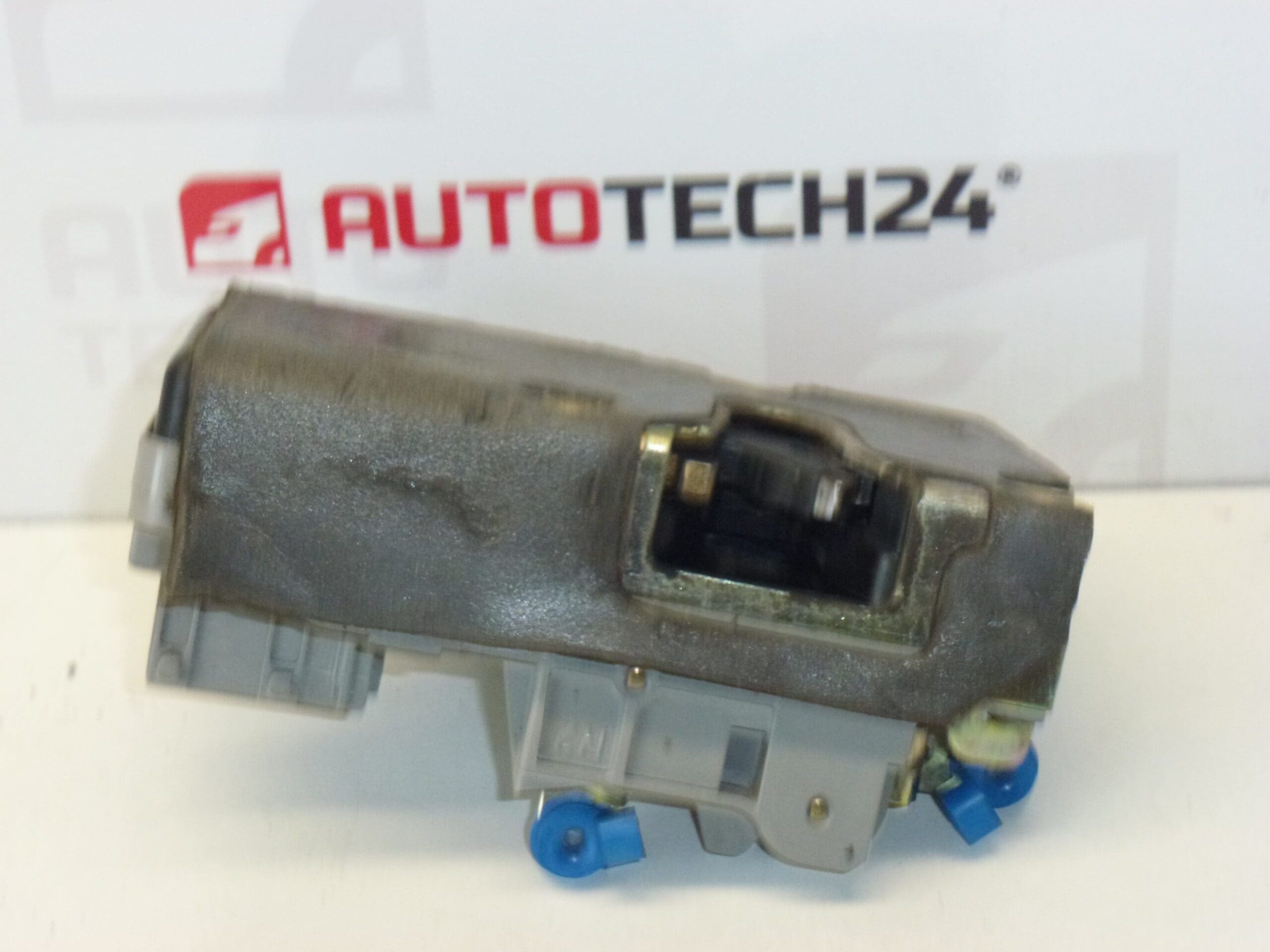 Serrure électrique de porte avant droite d'occasion pour Citroën/Peugeot - Réf. 9136J6 (II) – Image 2