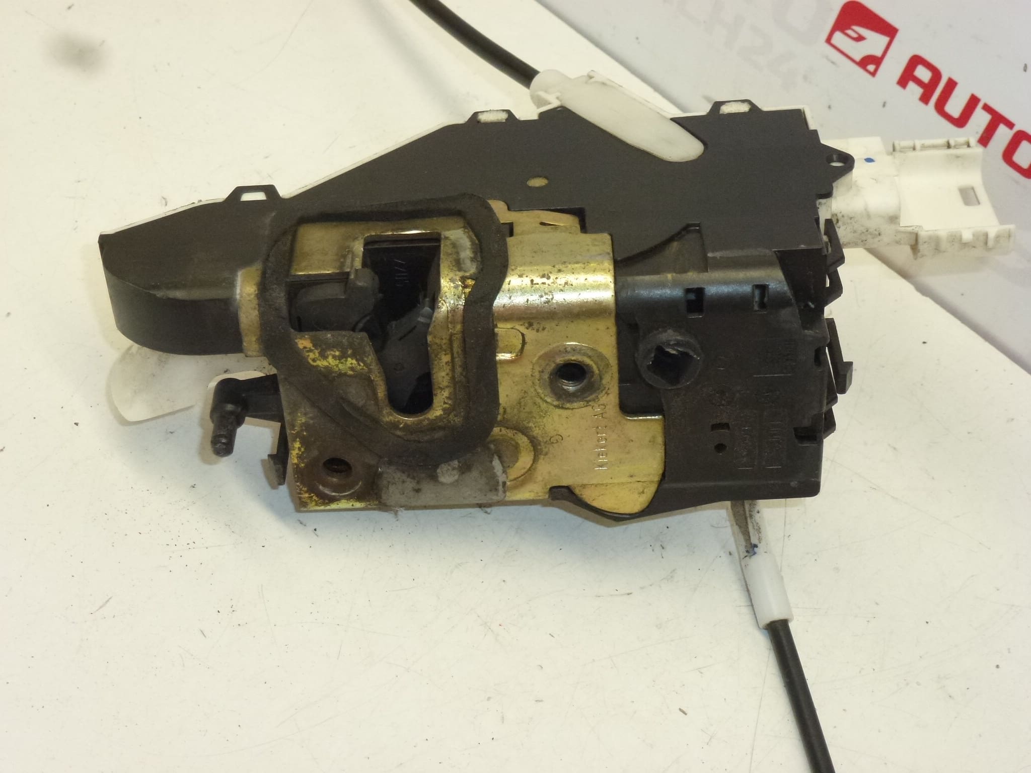 Serrure de porte gauche Peugeot 407 9659739880 9135AY – Image 2