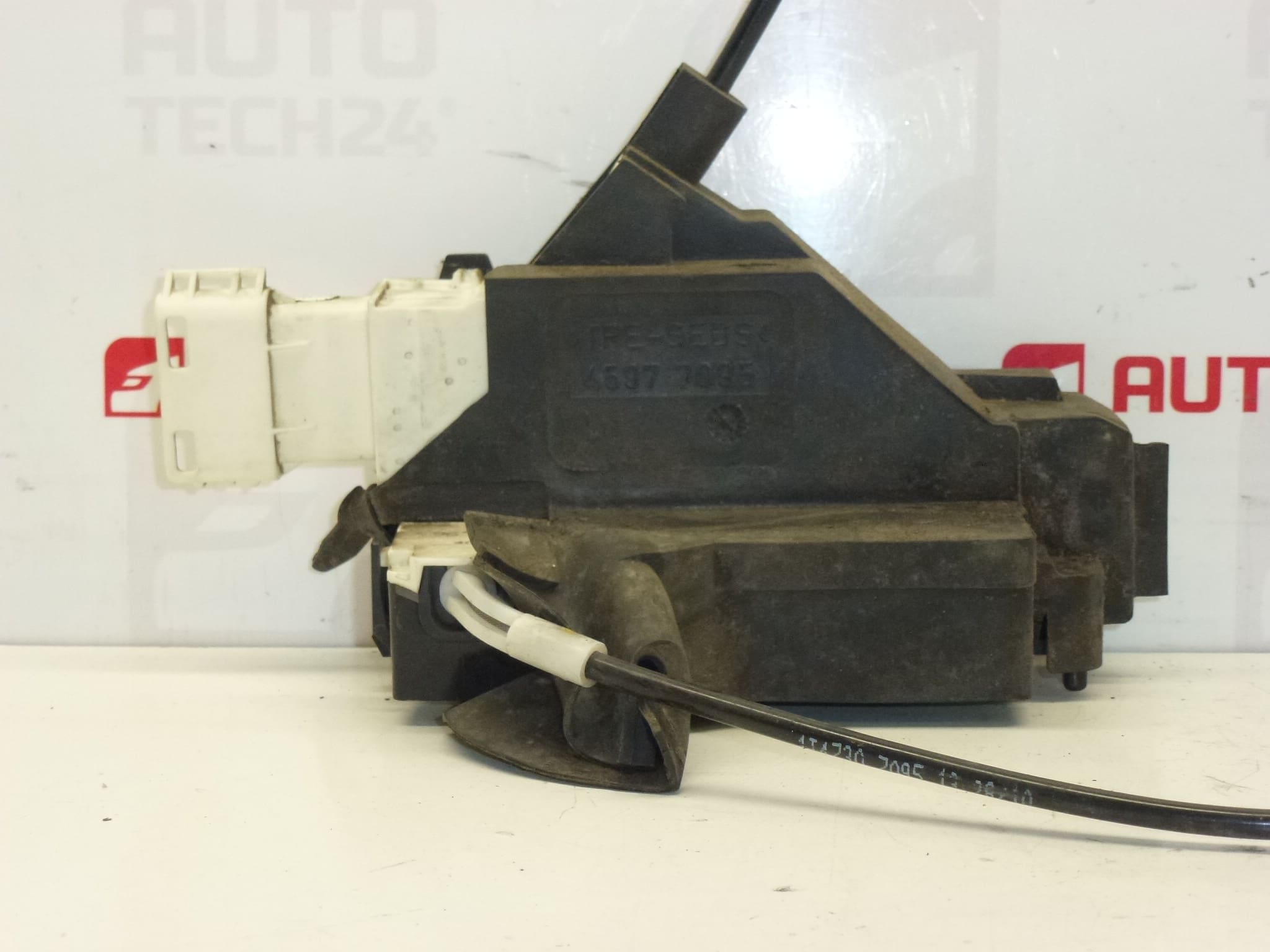 Serrure de Porte Gauche Peugeot 407 9686691980 9137Q7 – Image 2