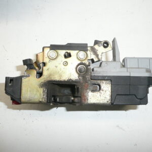 Serrure porte arrière droite Peugeot 206 9138G1