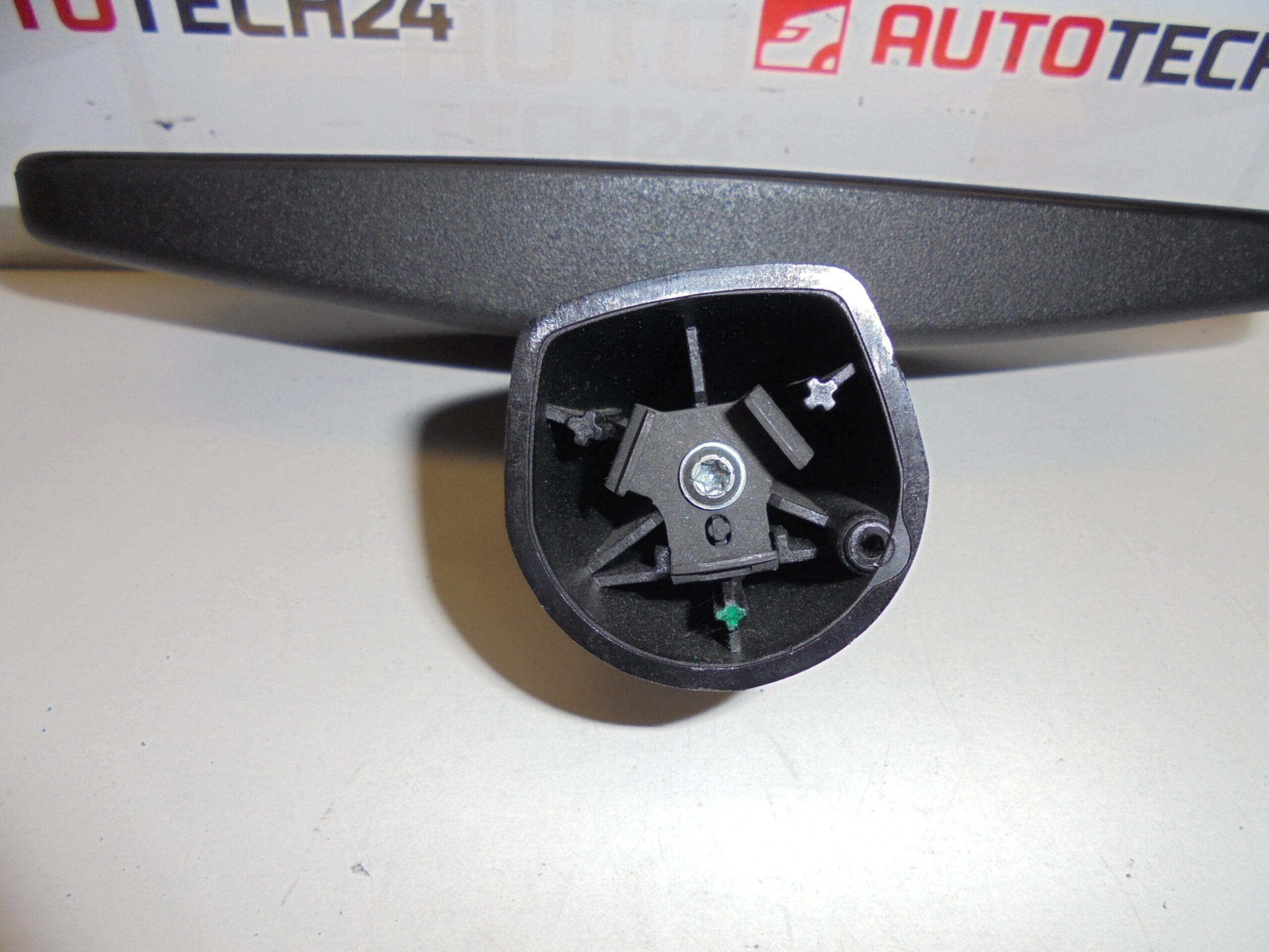 Rétroviseur Citroën Peugeot 8153LN