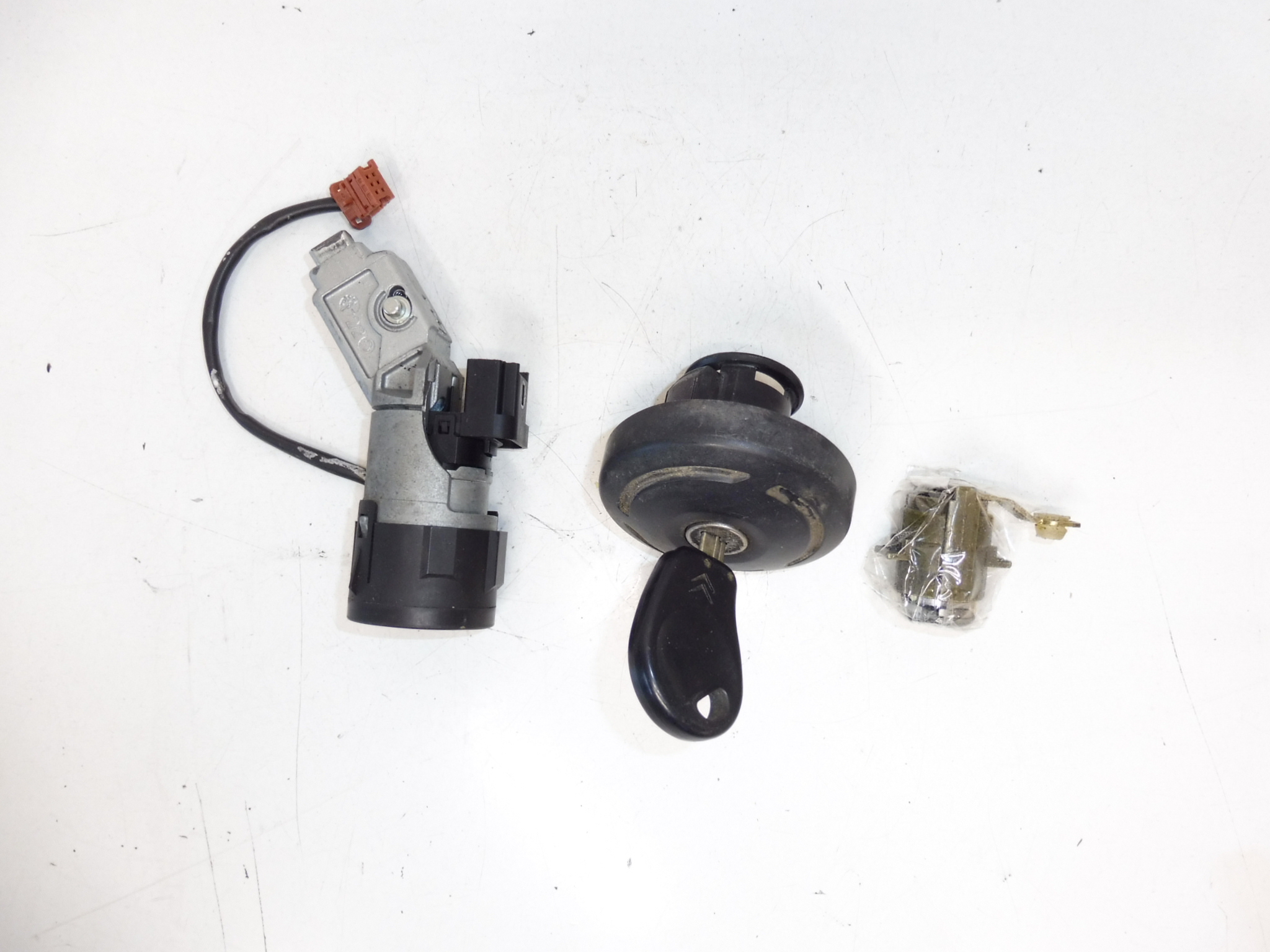 Sada de Verrous + 1 Clé Citroën C5 05-07 4162HE