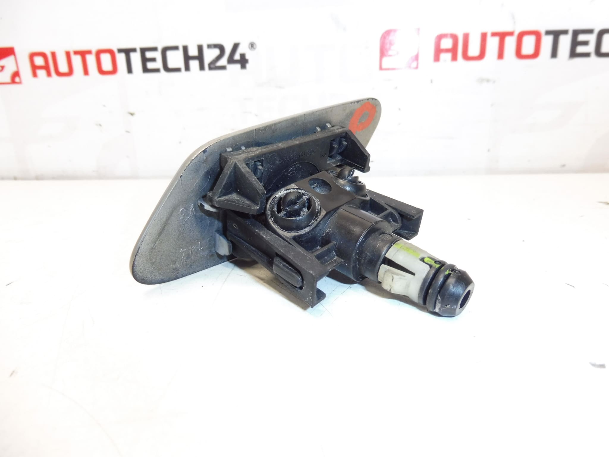 Buse de lave-phares avec cache pour phare droit - Citroën C8 - Réf. 6438K3 / 6438K7 – Image 2