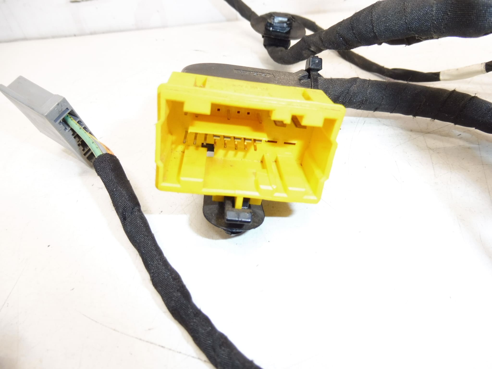 Faisceau de câblage de siège conducteur pour Citroën C4 Picasso Valeo 5243596 (d'occasion) – Image 2