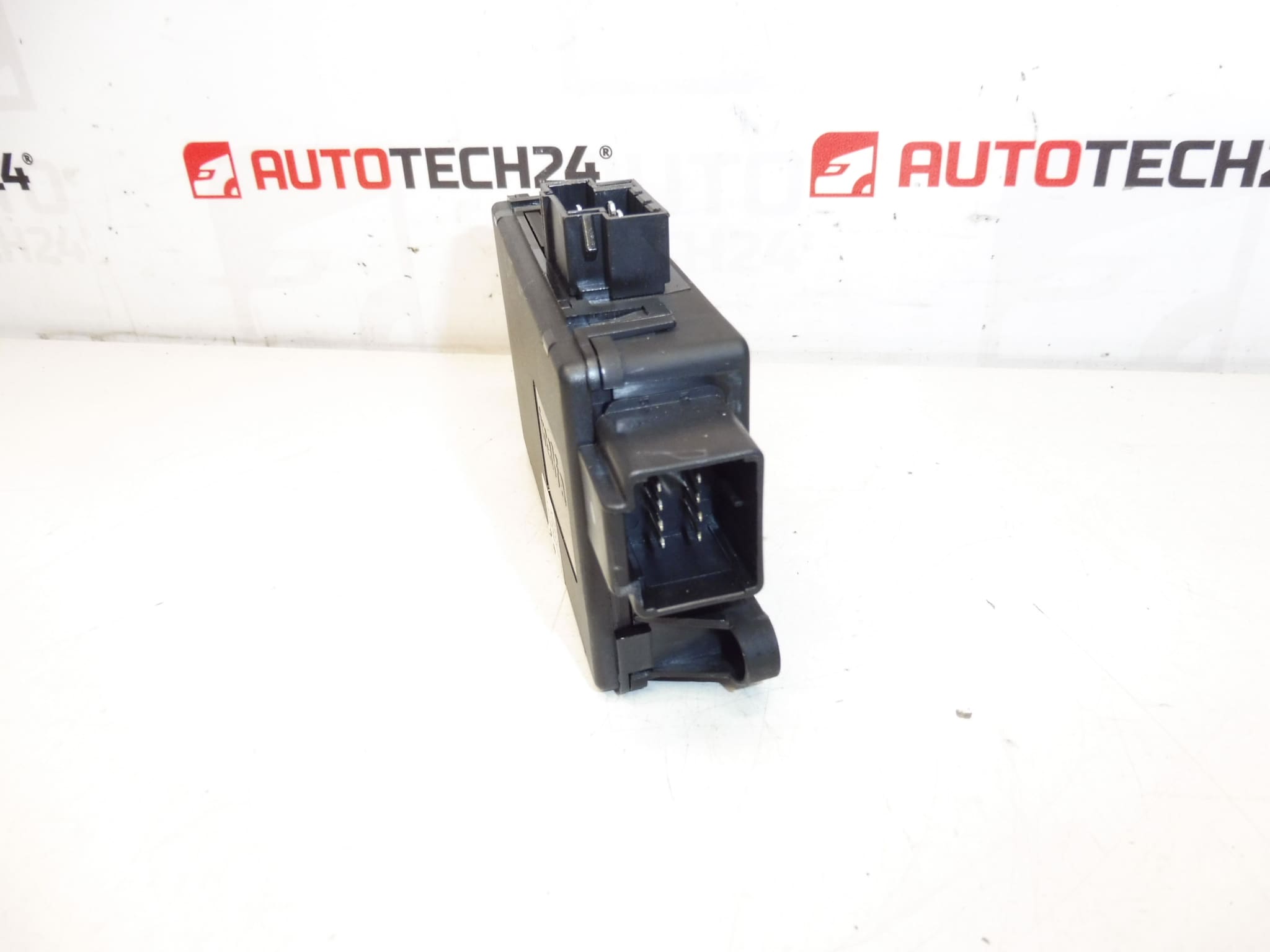 Module de commande du toit ouvrant pour Citroën C8 et Peugeot 807 - 8401NL 9557288 – Image 2