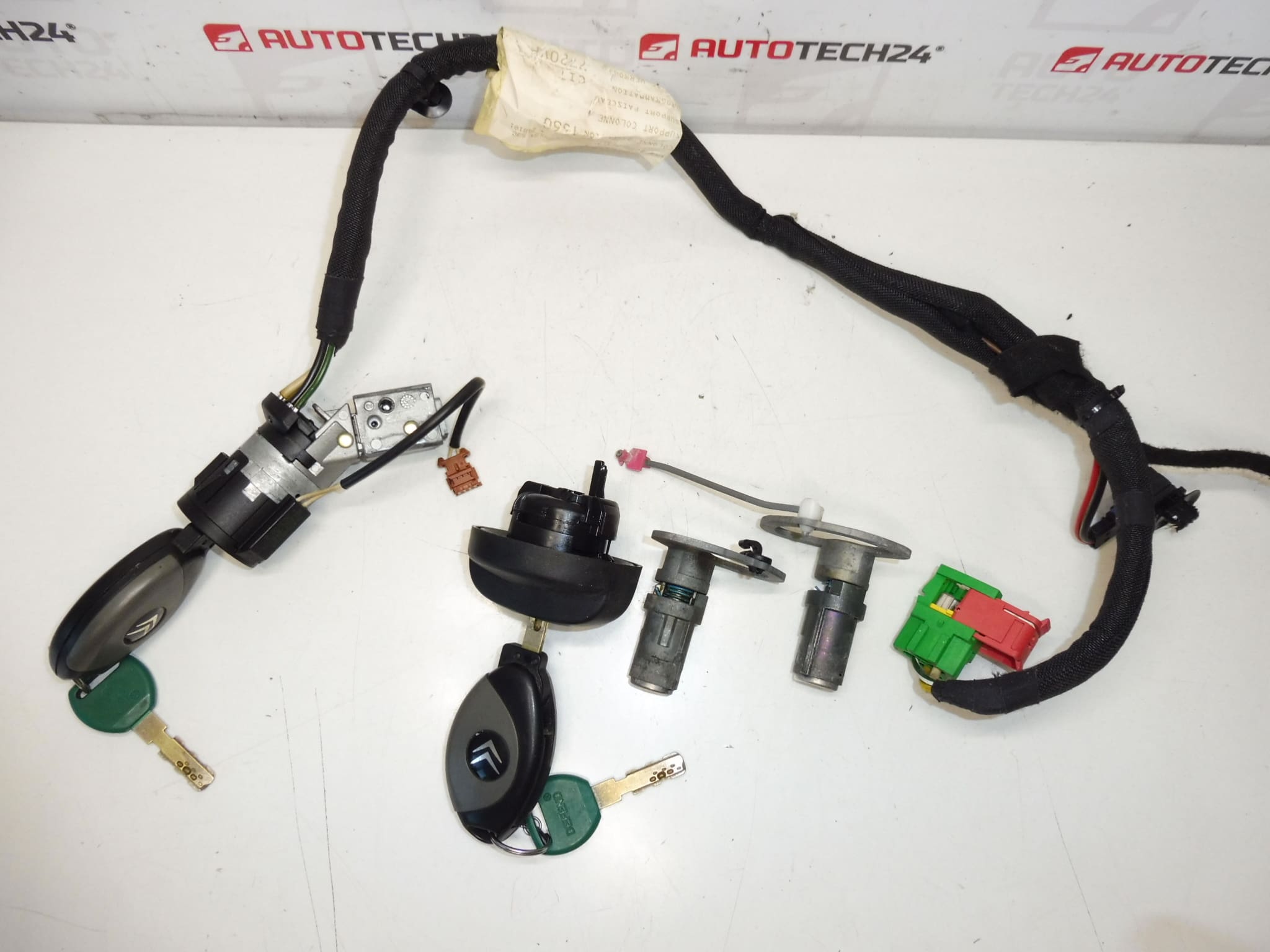 Kit de serrures pour Citroën C8 + 2 clés 4162Y4 4162Y2 – Image 2