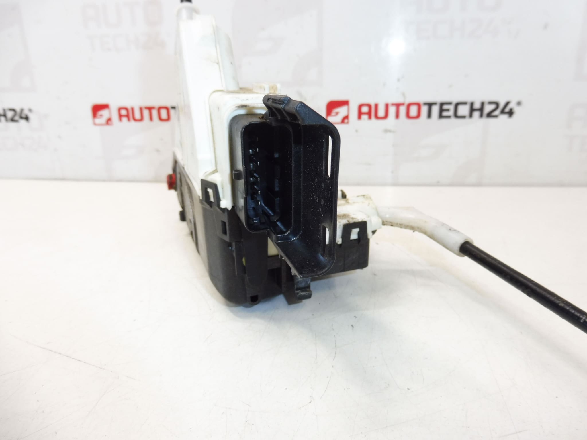 Serrure électrique de porte arrière gauche pour Peugeot 308 006173 A04993 – Image 2