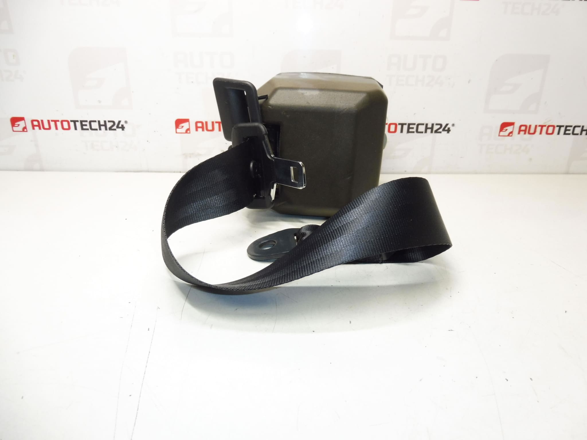 Ceinture arrière Peugeot 407 96463299xx 8974HJ