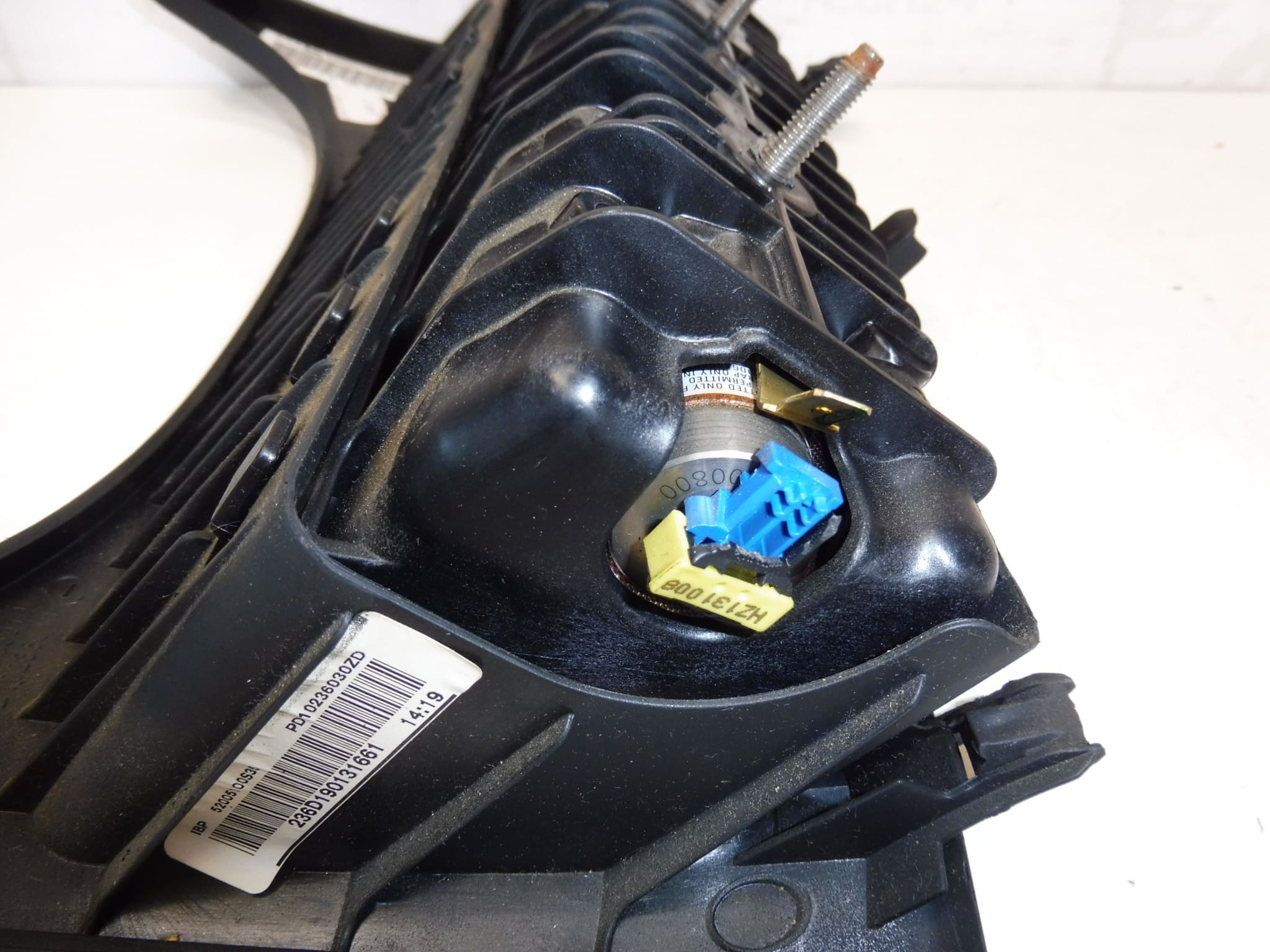 Airbag de genou pour Citroën C5 X7 96824626ZD 8216SY – Image 2