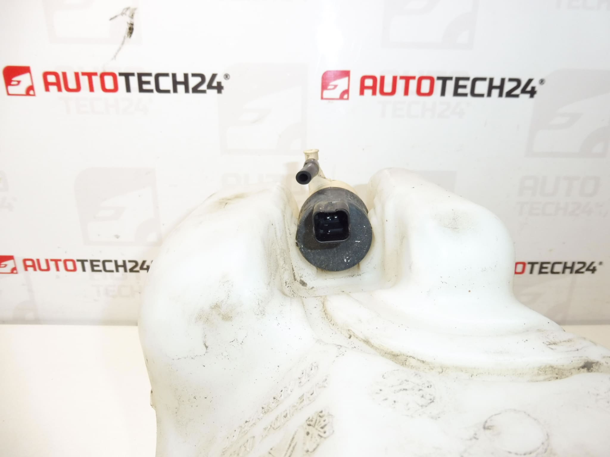 Réservoir de lave-glace pour Citroën/Peugeot 9648337580 6431F3 – Image 2