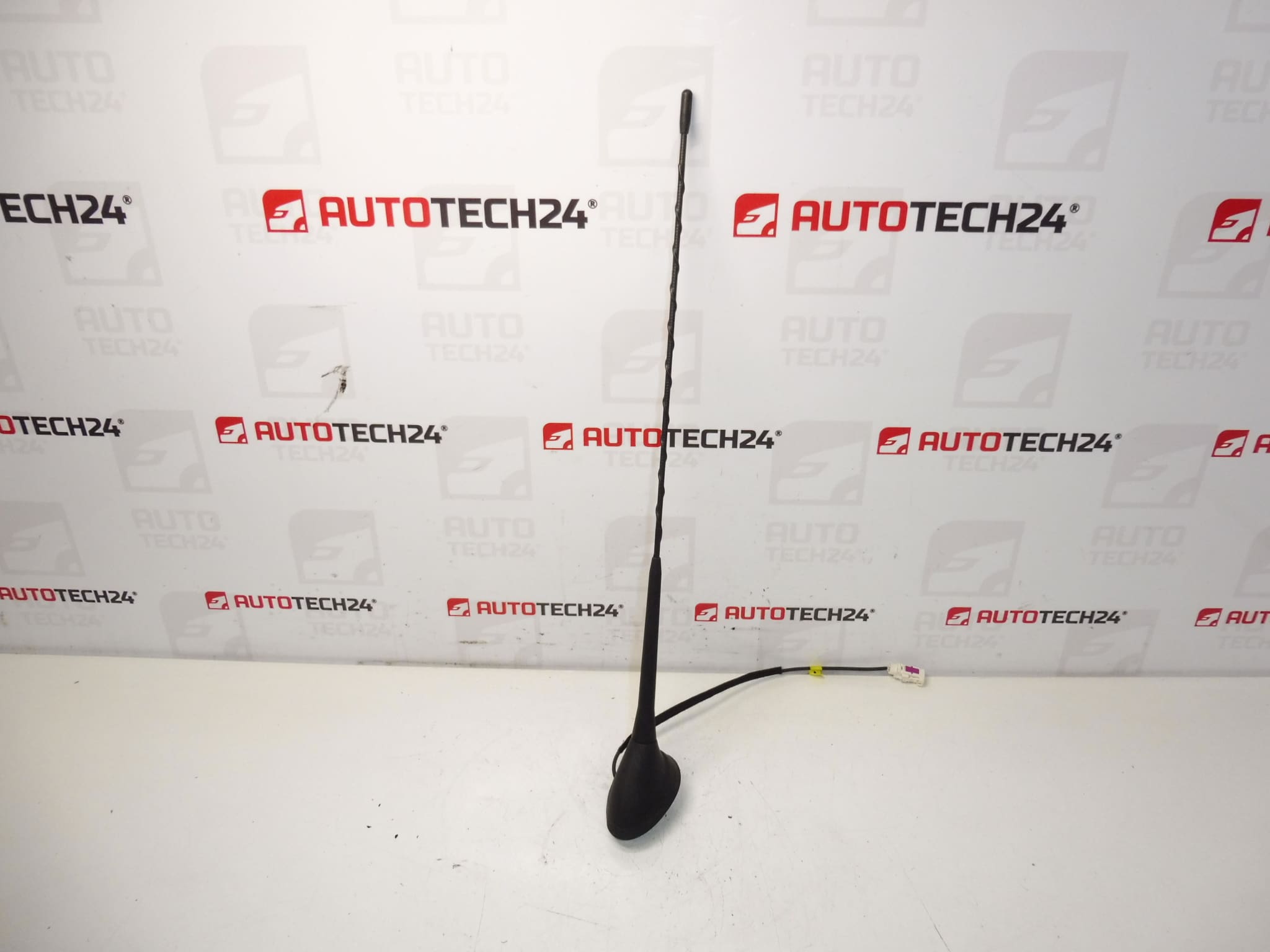Citroën Peugeot 9674768980 Antenne