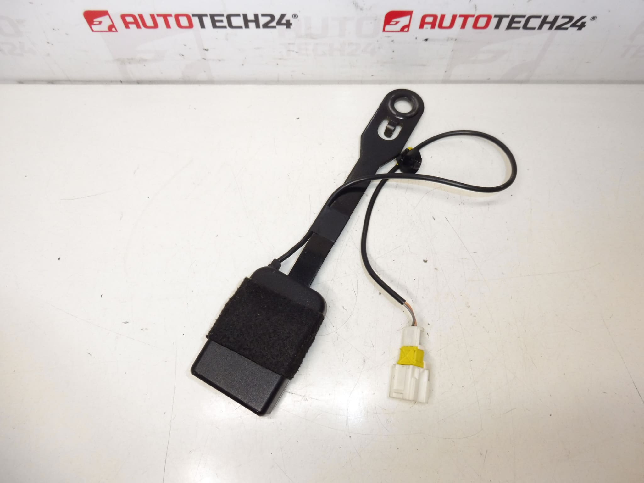 Support de serrure de ceinture de sécurité côté passager – Peugeot 407 (8973PV) – Image 2