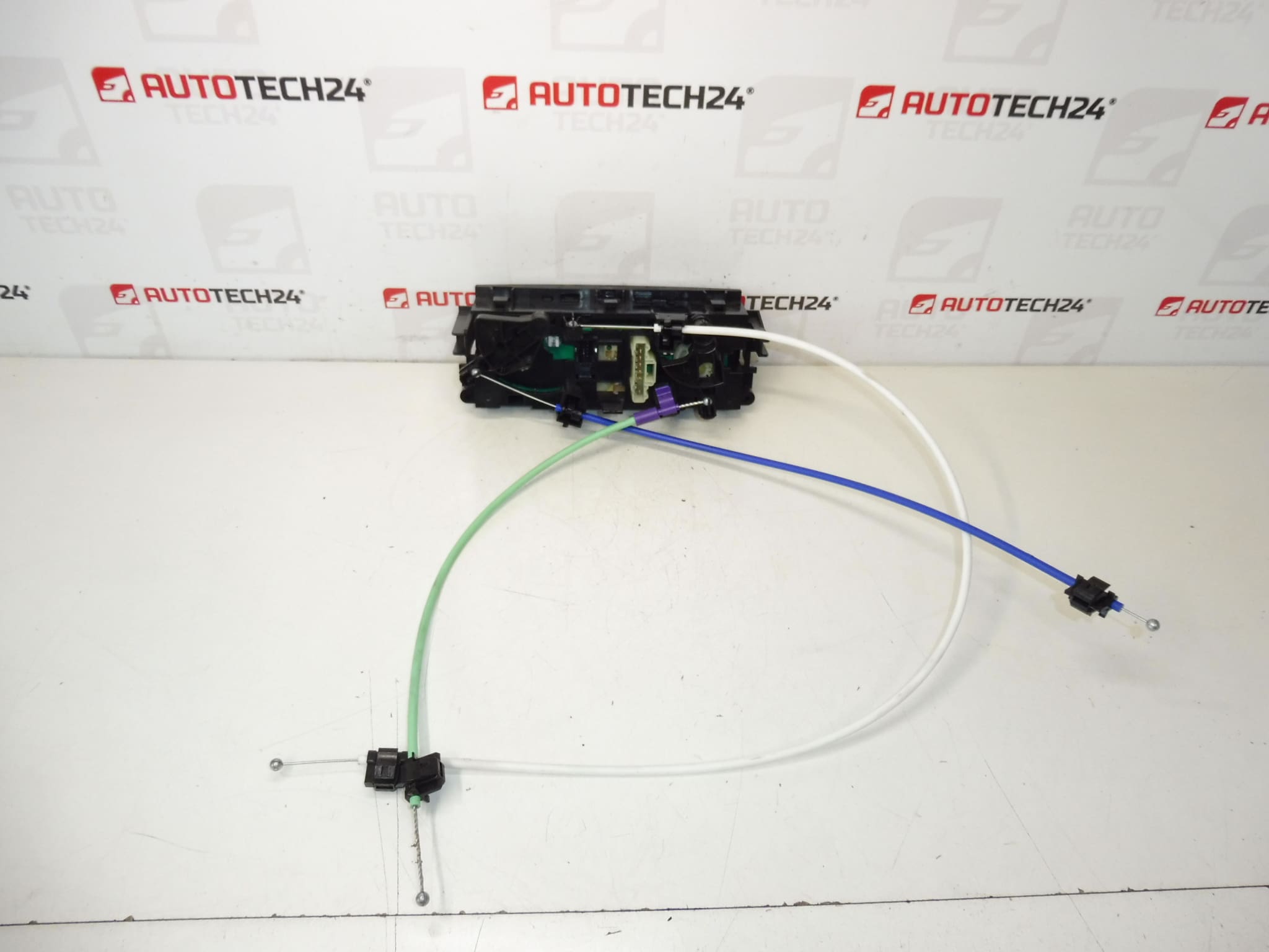 Commande De Chauffage Peugeot 207 N107402J 6452Q4 – Image 2