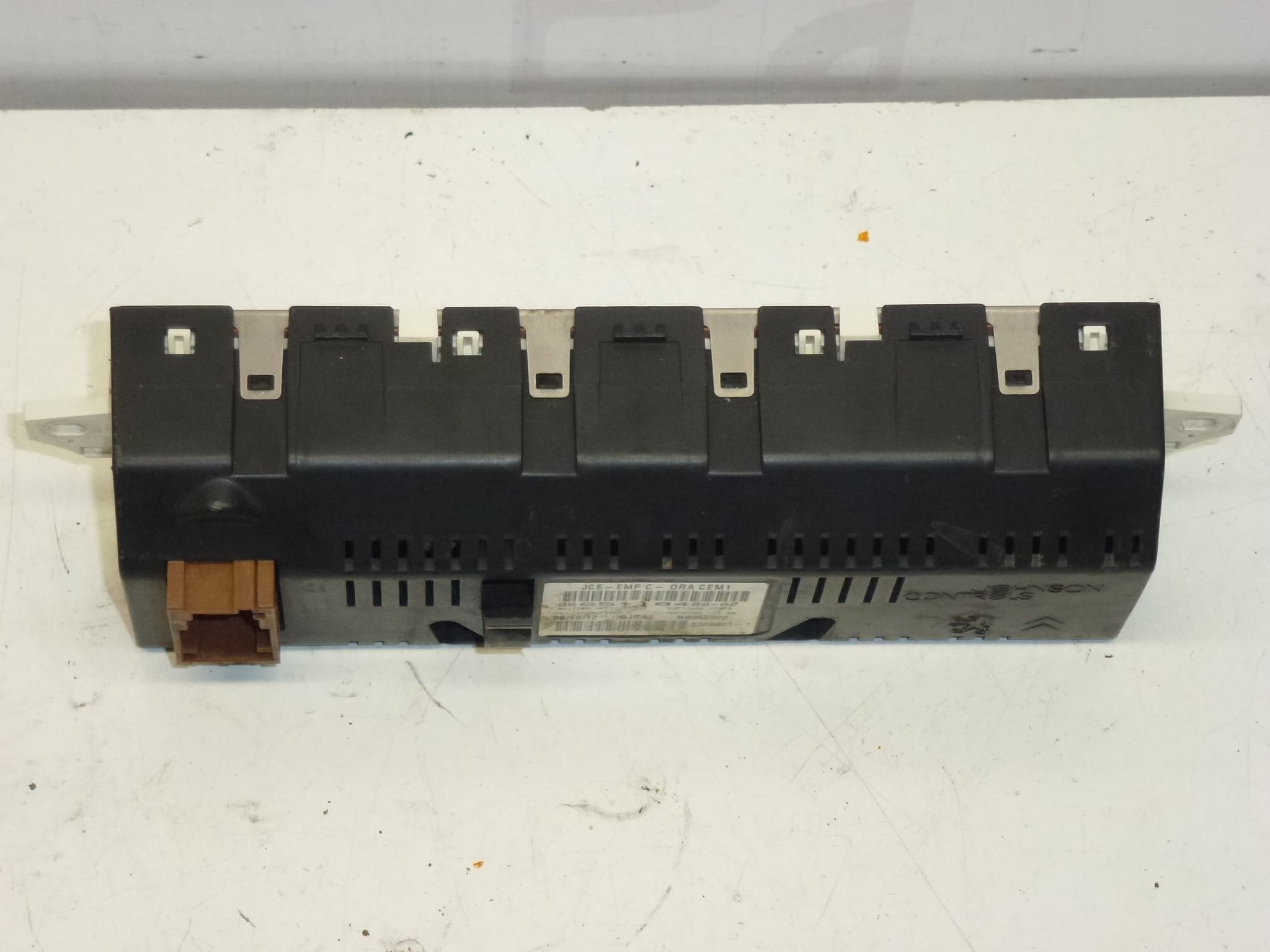 Afficheur radio et ordinateur de bord Peugeot 407 9665118480 659349 – Image 2